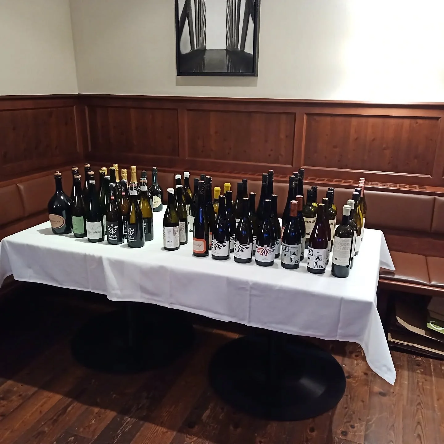 #demeter Tag Verkostung chez Nopsi @gasthausthaller , es war ein geiles line-up &ouml;sterreichischer Demeter zertifizierter Weine... Und alles im @zaltoglas serviert. Danke, es war richtig geil 😉

@gaumenhoch @demeter_austria