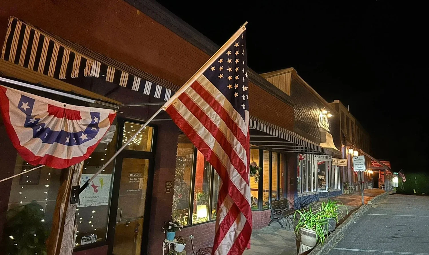 Local Guide | Dining, Lodging & Things to Do in Calico Rock, Arkansas ...