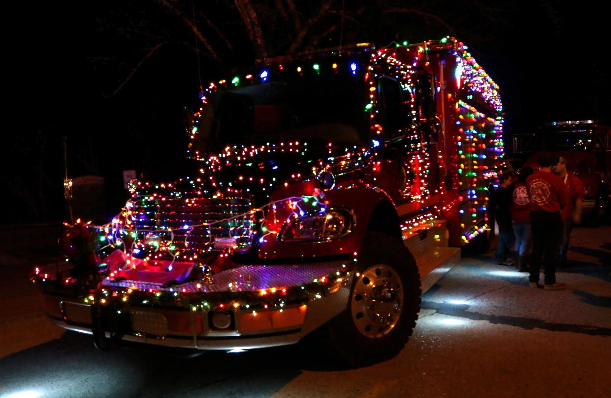 Living Windows 2014 Firetruck with lights IMG_2736_edited.jpg