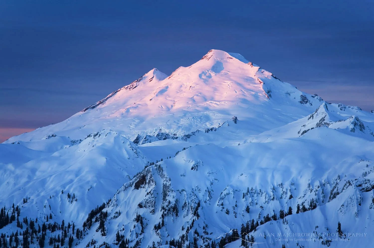 photo of the cascade mountain range for the commissioned painting