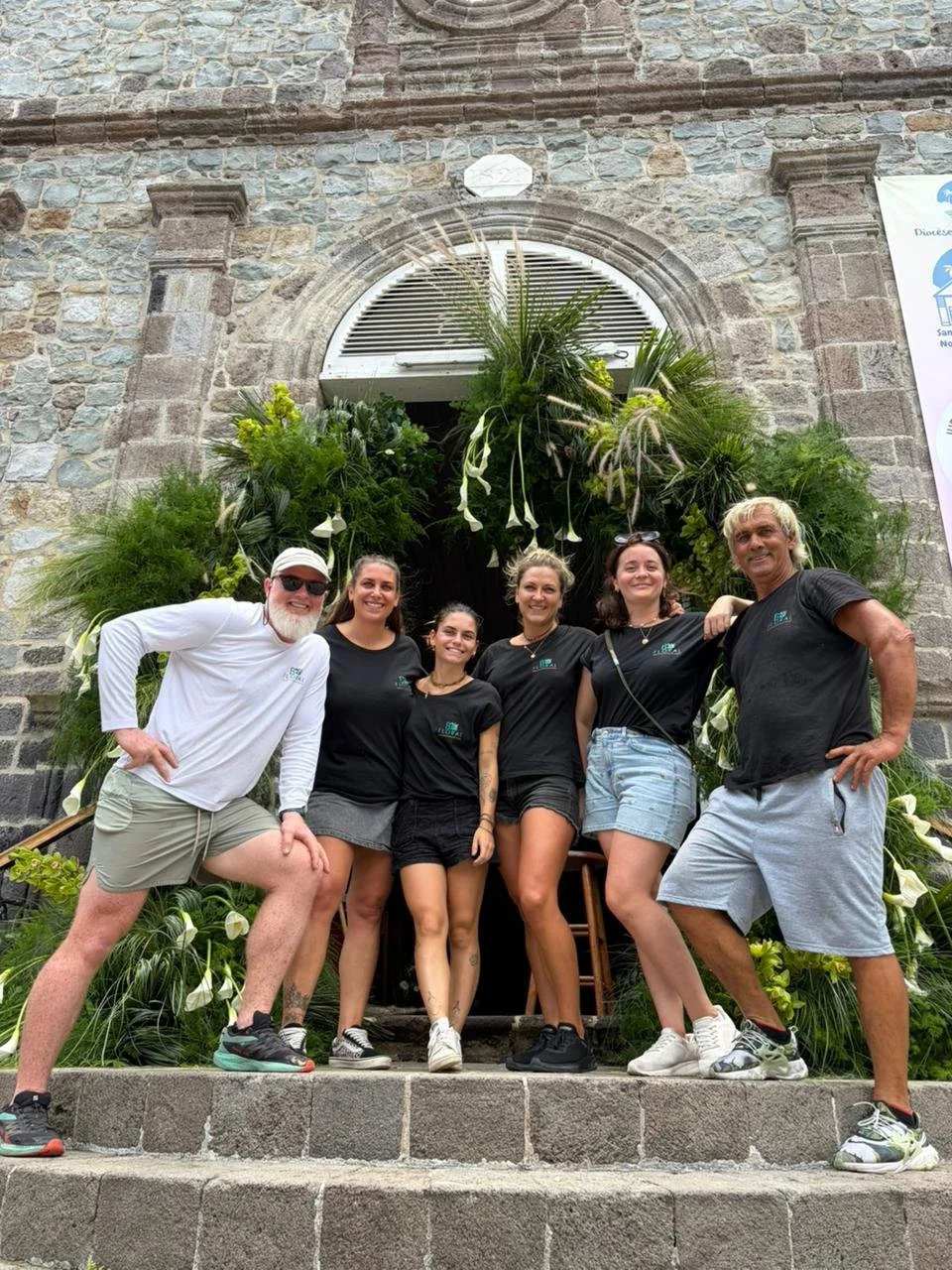 Behind every beautiful setup, there is an incredible team.
ㅤ
B Floral Events would be nothing without the women and men who bring each project to life with so much talent, creativity, love, courage, and strength.
ㅤ
They lift, build, adjust, imagine, 