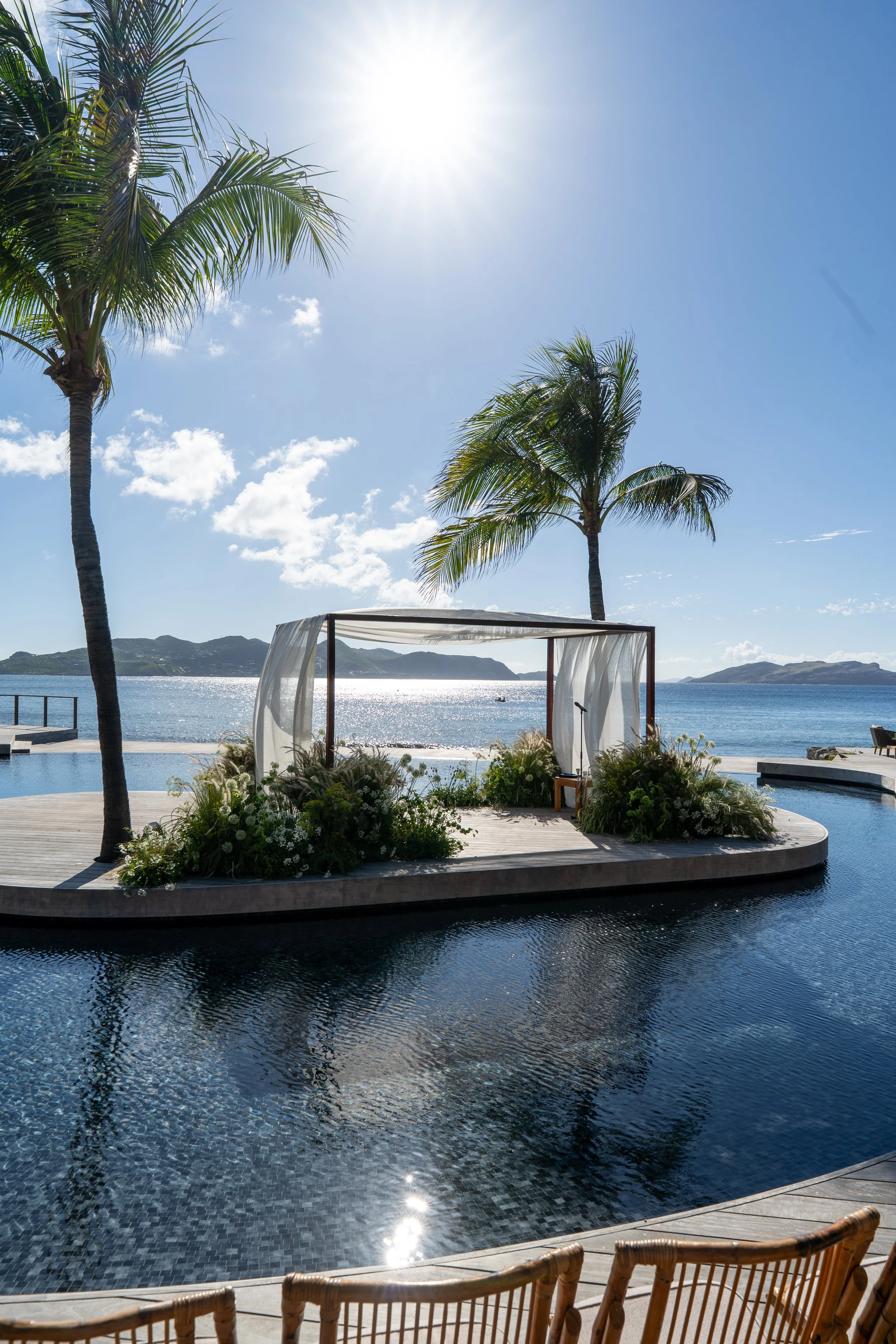 A BFloral favorite spot for a St Barths ceremony is on the pool island at Hotel Christopher.