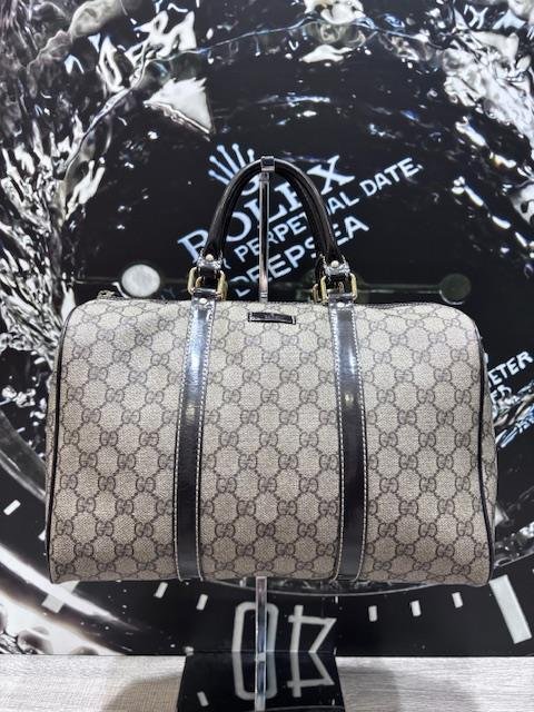 Borsa da viaggio Gucci in tela GG beige