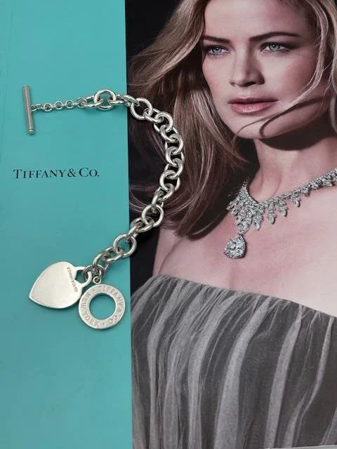 Bracciale Tiffany in argento con pendente a cuore e chiusura a T