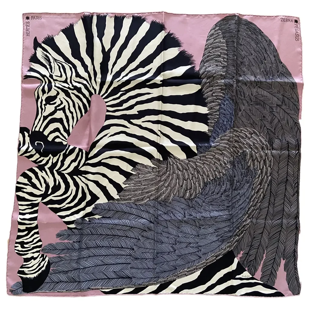 Foulard Hermès con zebra e Pegaso su fondo rosa