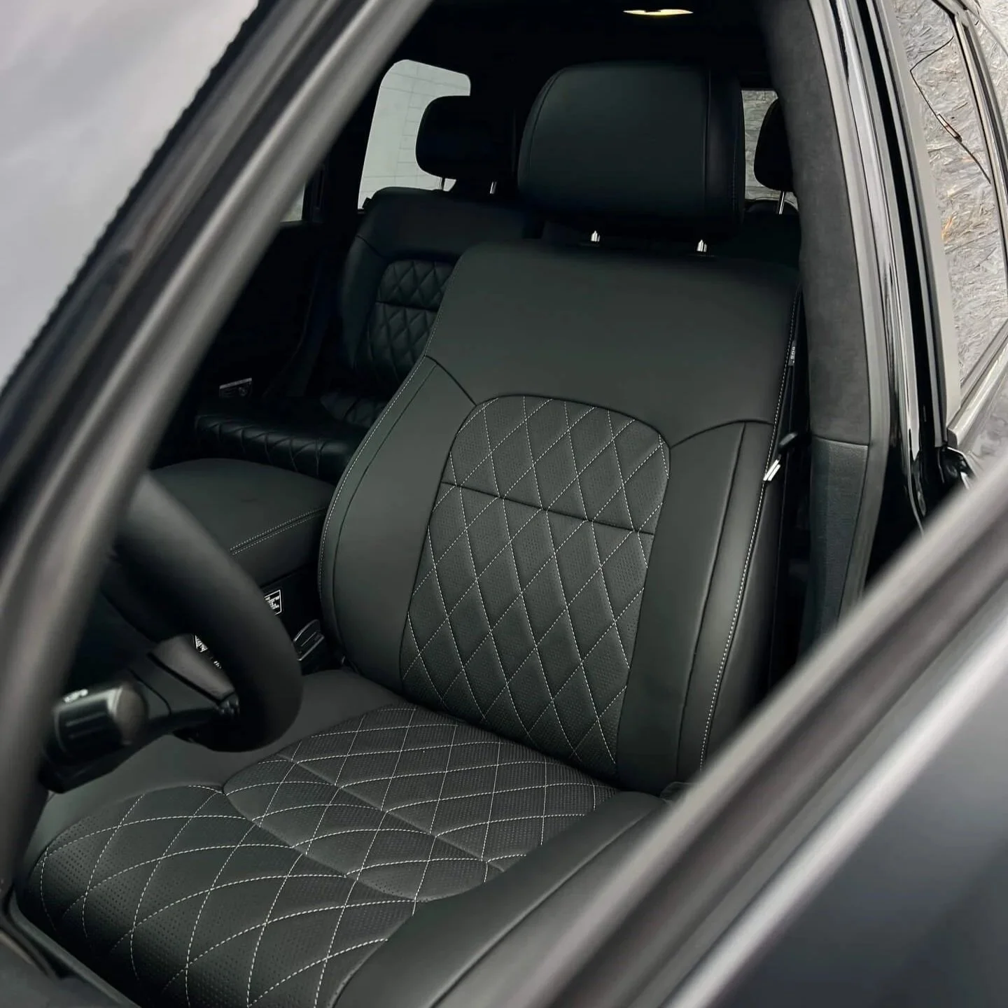 Комплексний перешив салону