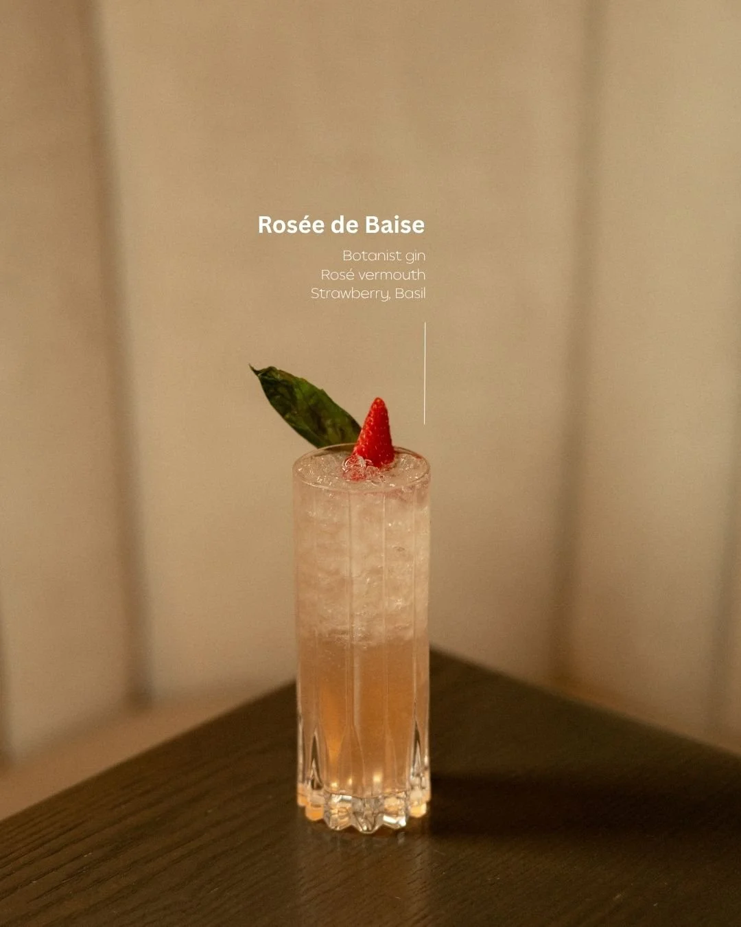 Ros&eacute;e de Baise 🍓 or Petals in Paradise 🌸

Which one are you picking? 

#TheLedgerPlymouth #PlymouthMI #Cocktails #DetroitEats #RefinedDining #NightOut #BarExperience