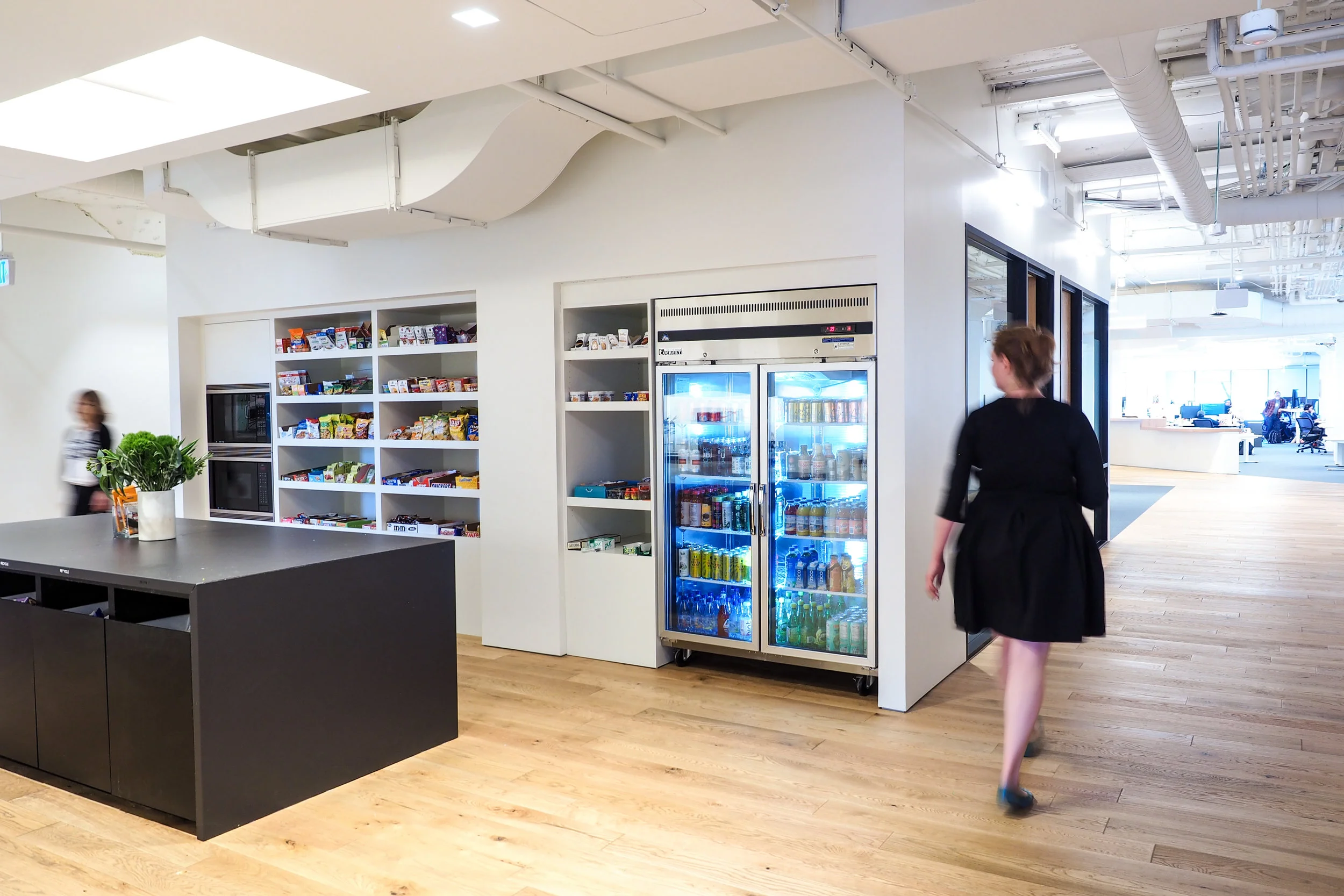 Communal Lunch and Break room Amenities