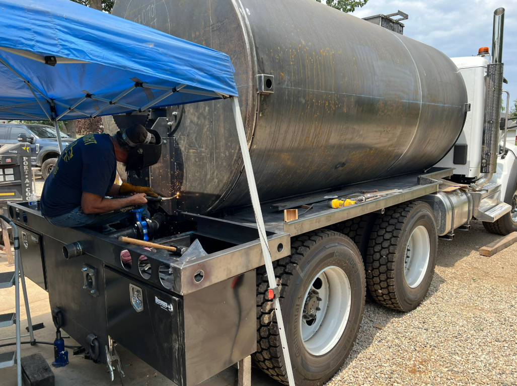 Tank Truck 1.7.png
