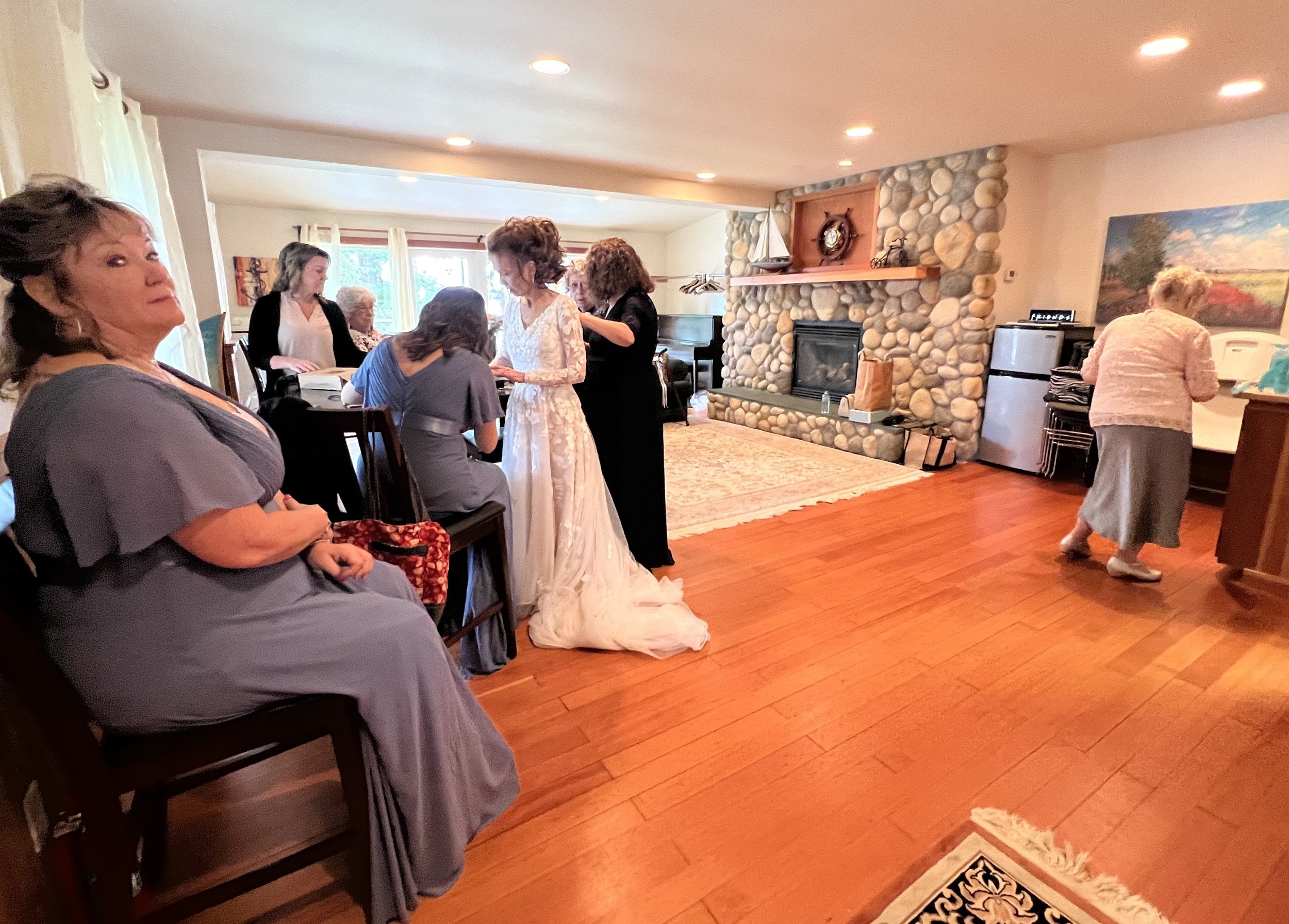Bride getting ready downstairs at Freeland Hall