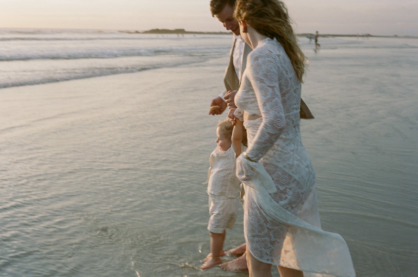 Costa-rica-elopement-wedding-on-film-065-765744_0006.jpg