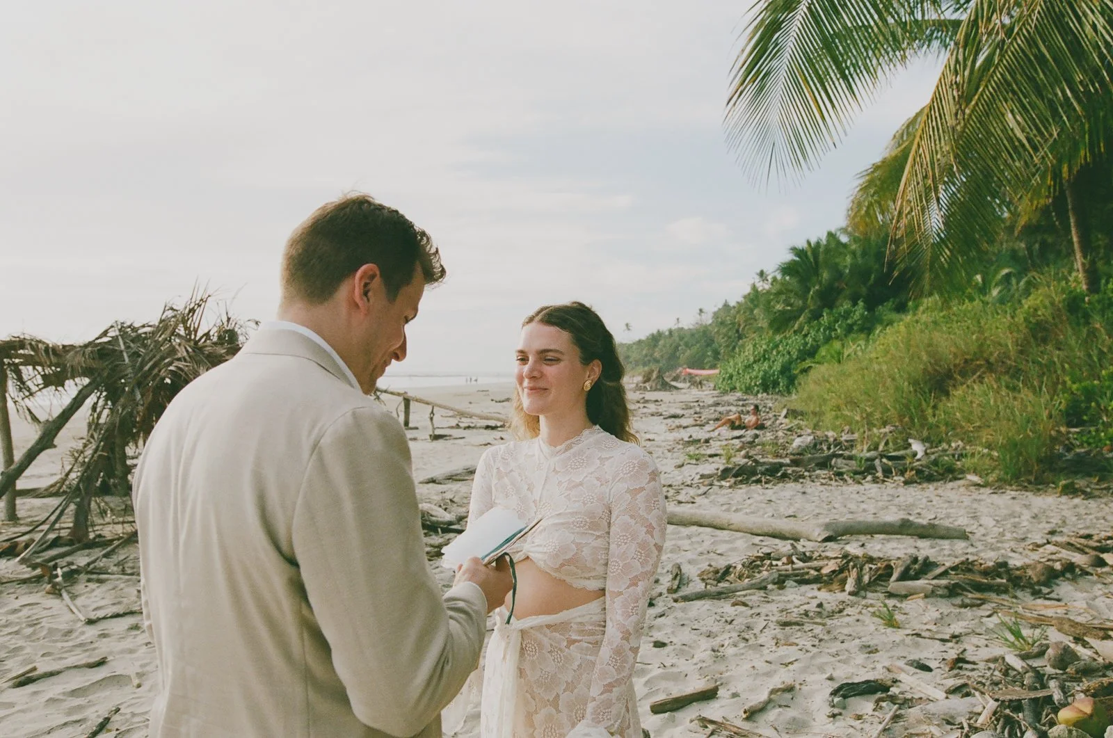 Costa-rica-elopement-wedding-on-film-038-765745_0026.jpg