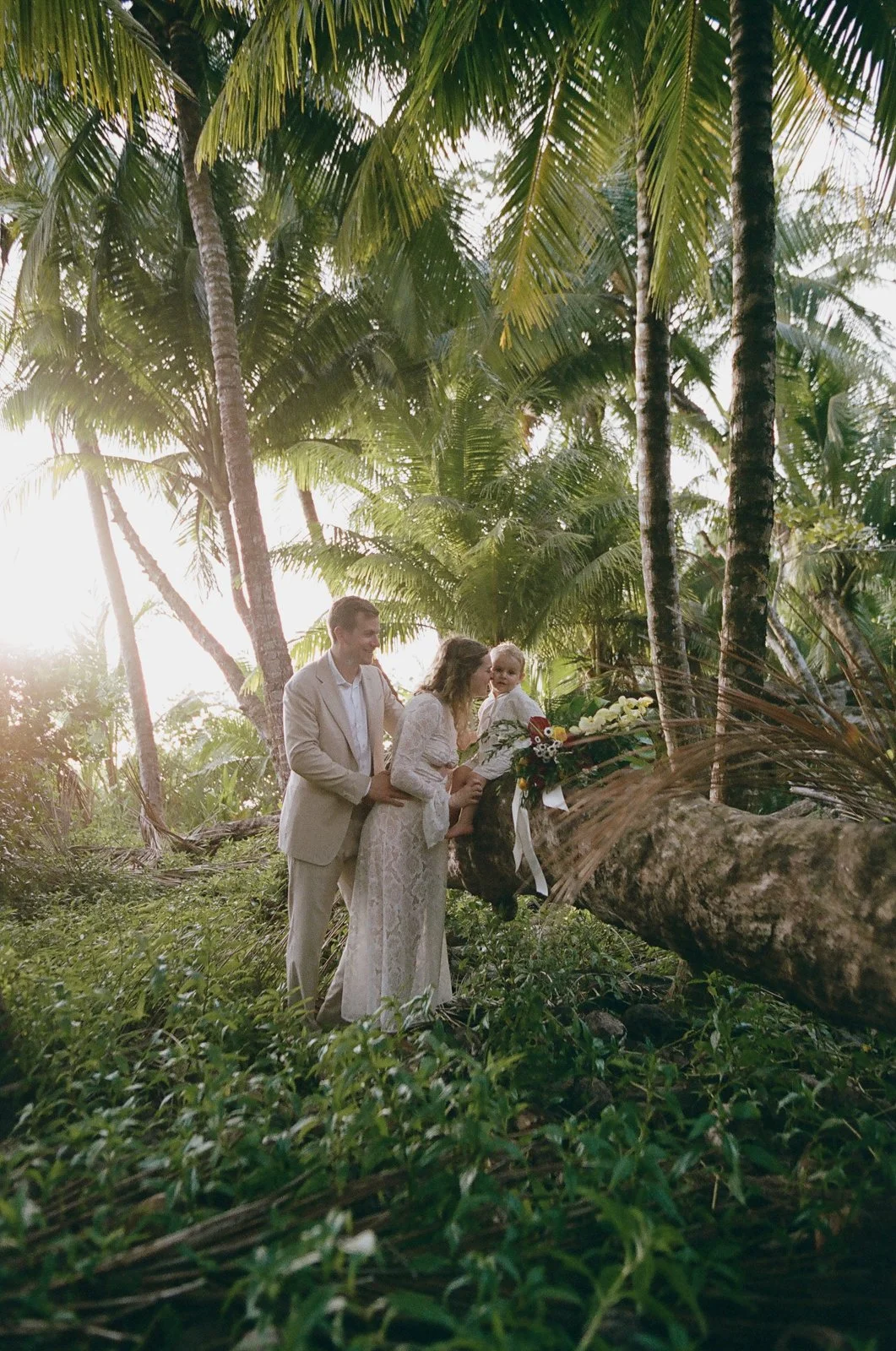 Costa-rica-elopement-wedding-on-film-055-765742_0005.jpg