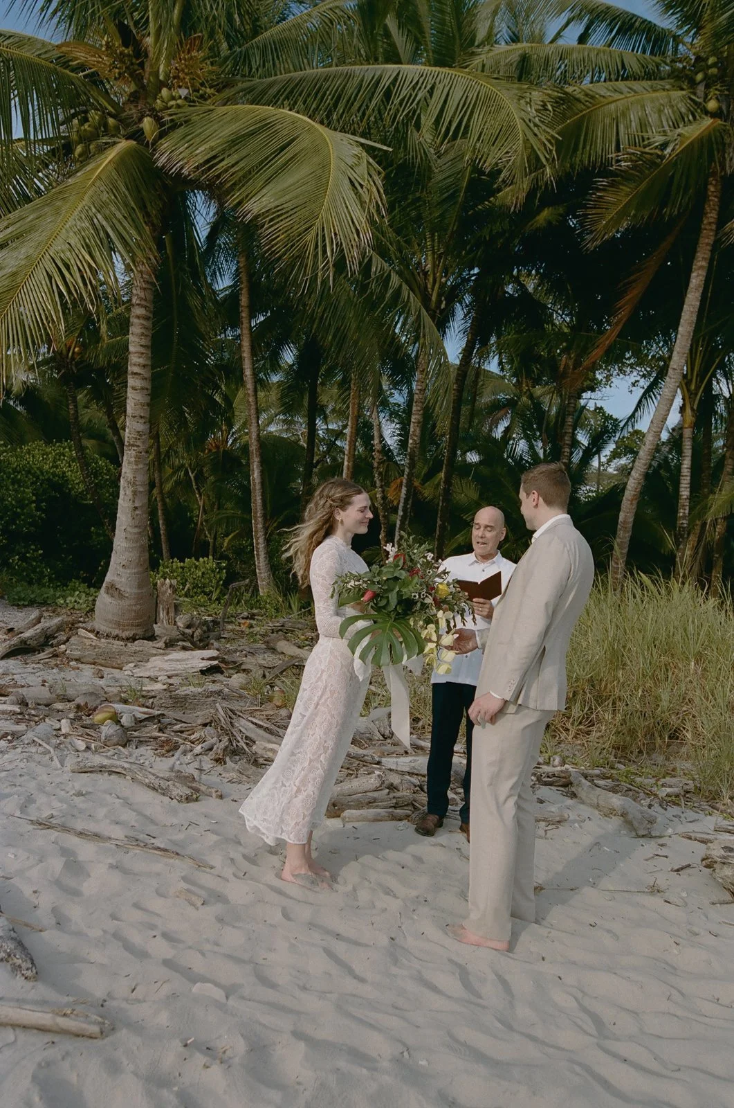 Costa-rica-elopement-wedding-on-film-034-765745_0021.jpg