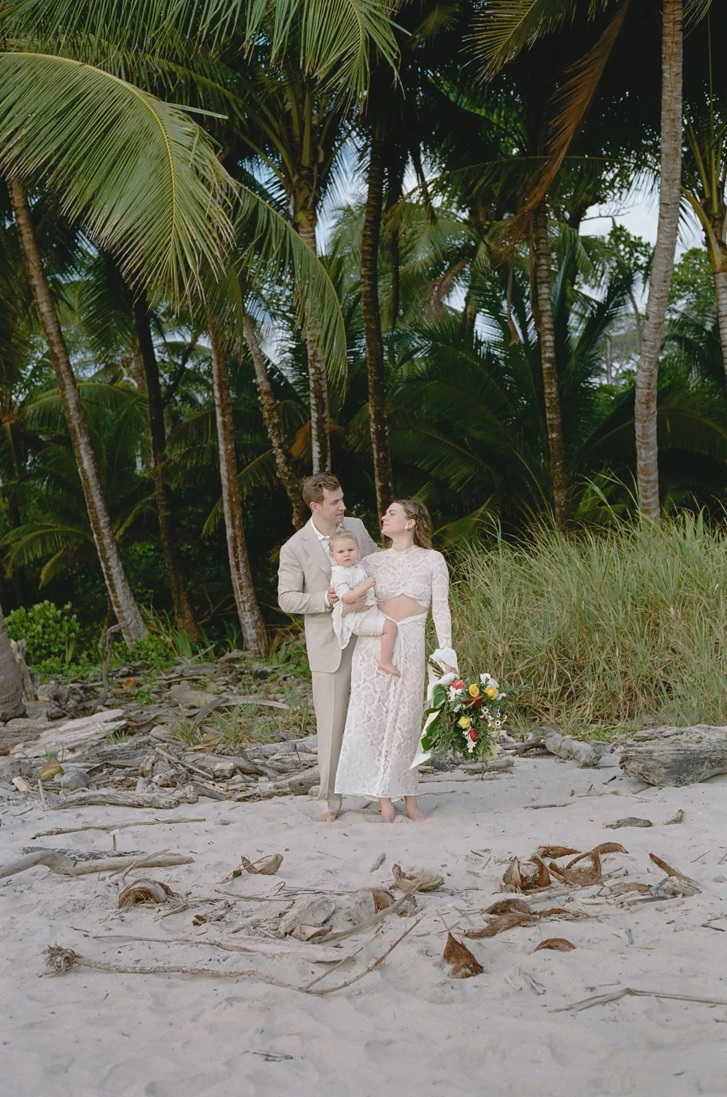 Costa-rica-elopement-wedding-on-film-046-765743_0018.jpg