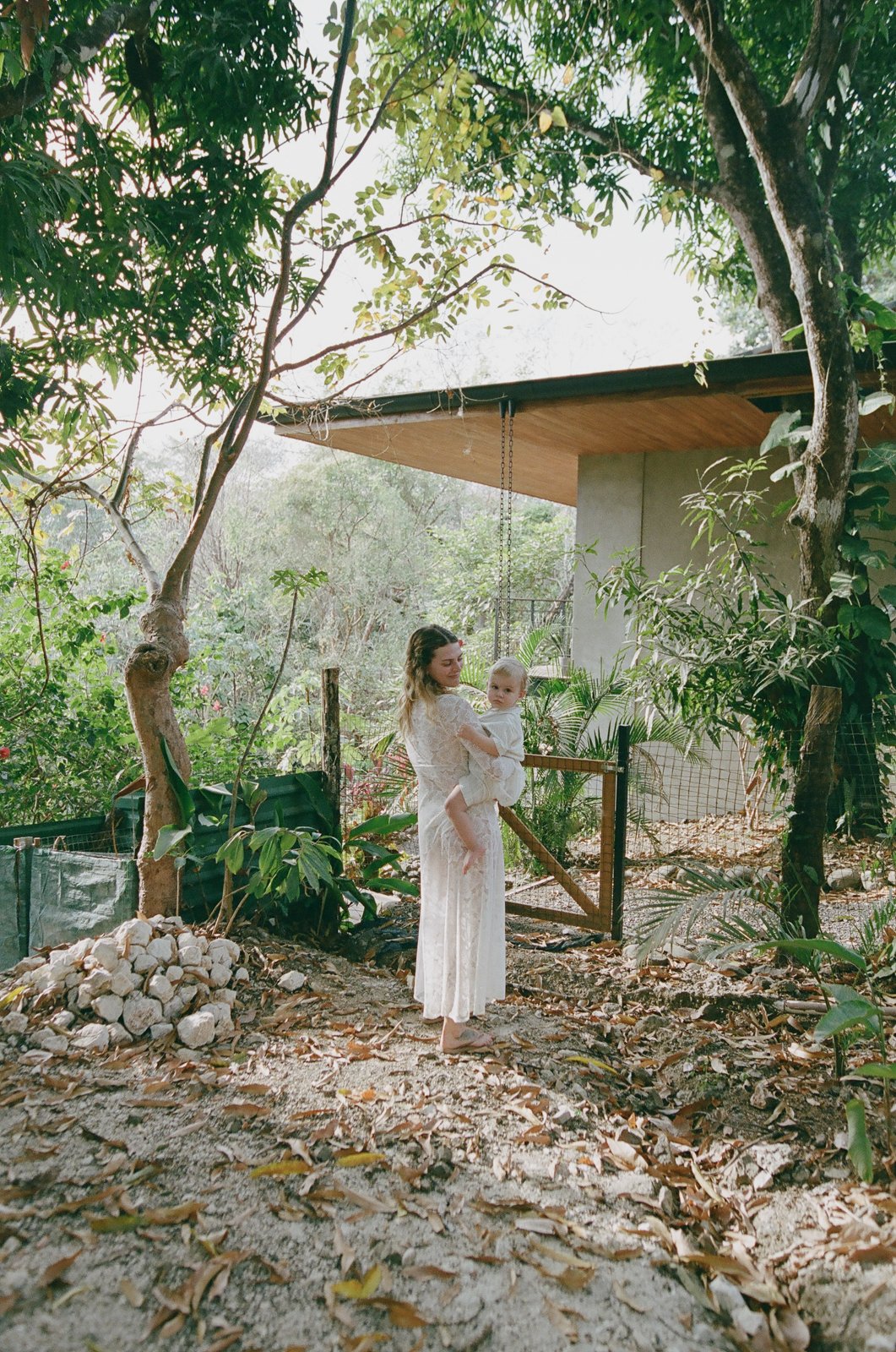 Costa-rica-elopement-wedding-on-film-025-765745_0007.jpg