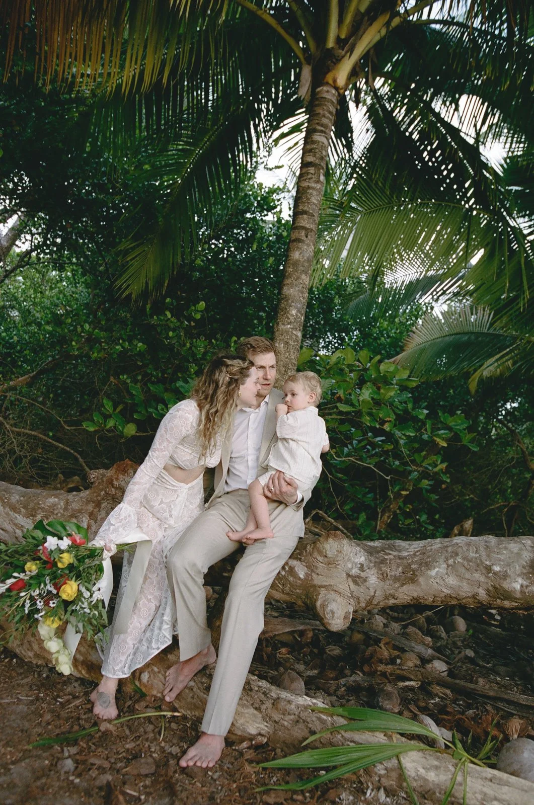 Costa-rica-elopement-wedding-on-film-048-765745_0035.jpg