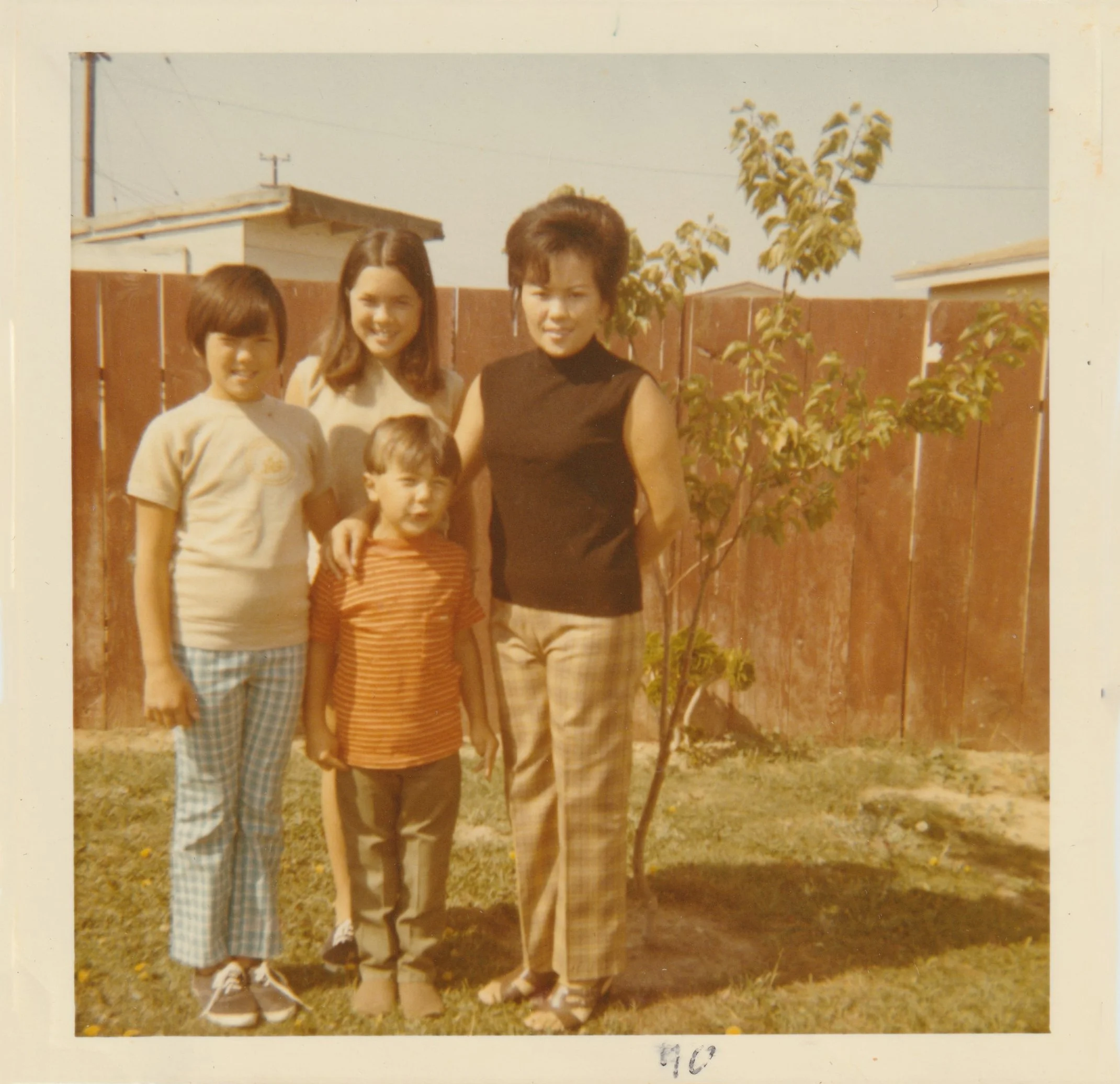 Marie, Carolyn, Mom, James 1970.jpeg