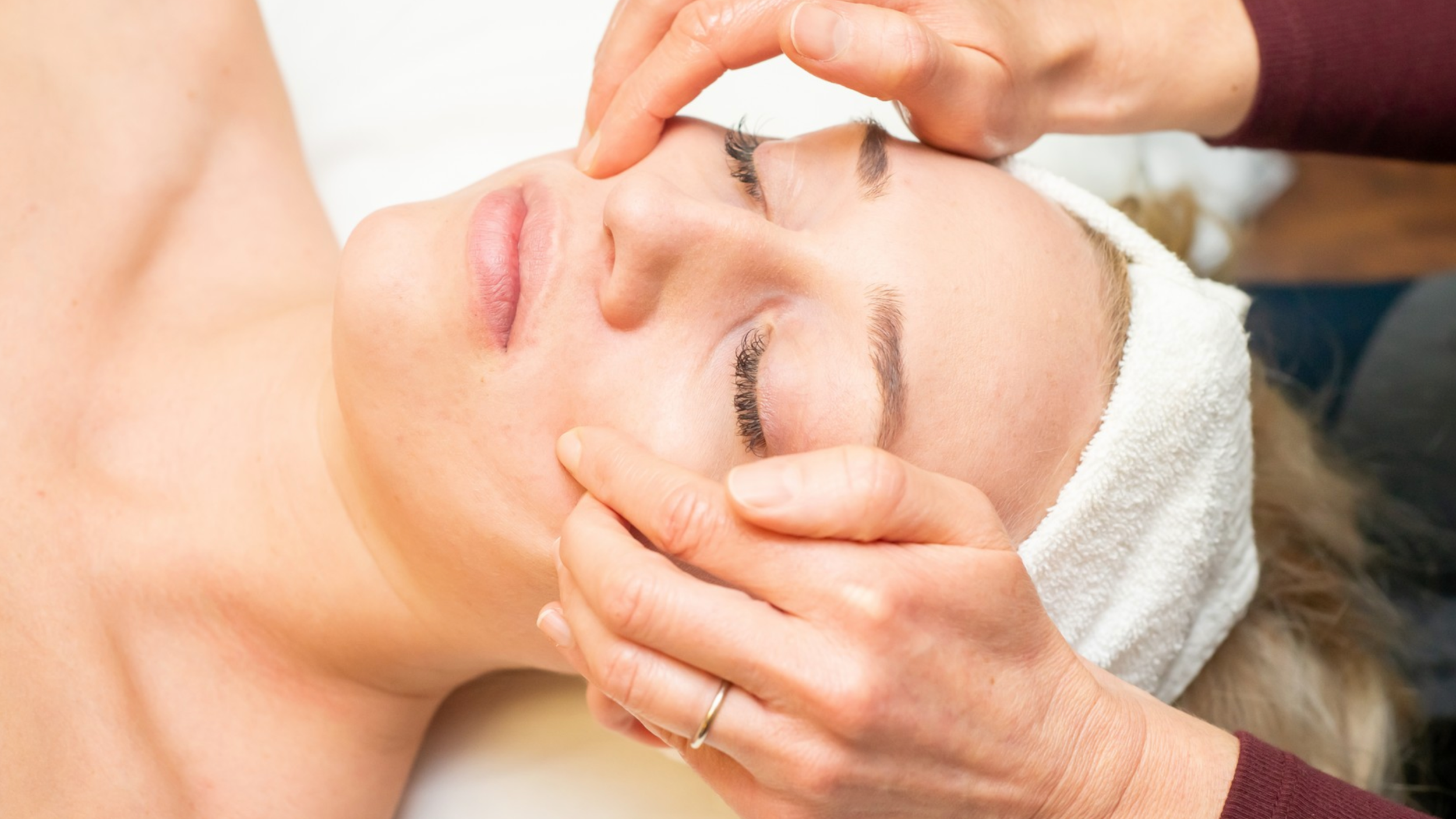 Skin, Stabilized: A Calmer Approach to Sensitive, Acne-Prone &amp; Hormonal Skin