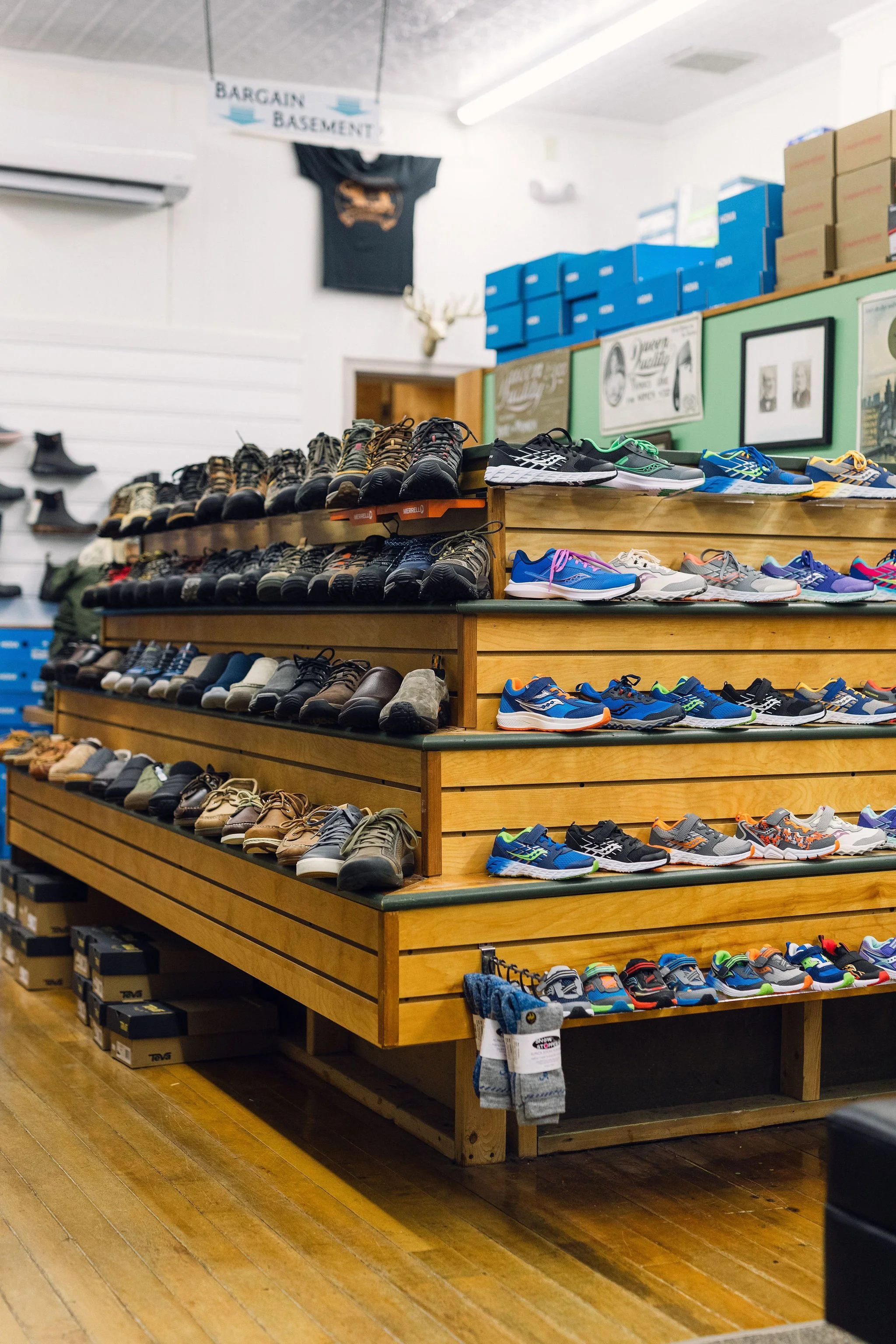Aaron_Snow_Photography_Camden_Famous_Colburn_Shoes.ASP_6610.jpg