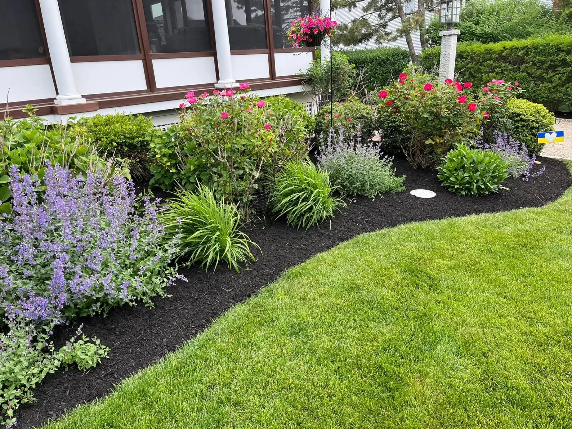The Best Time to Mulch in the Spring