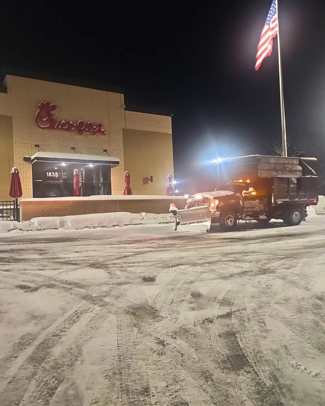 We&rsquo;re proud to work with Chick-fil-A Hanover as one of our valued commercial clients 🤍 From snow plowing and salting to year-round landscape maintenance, our team is committed to keeping their property safe, clean, and operational in every sea