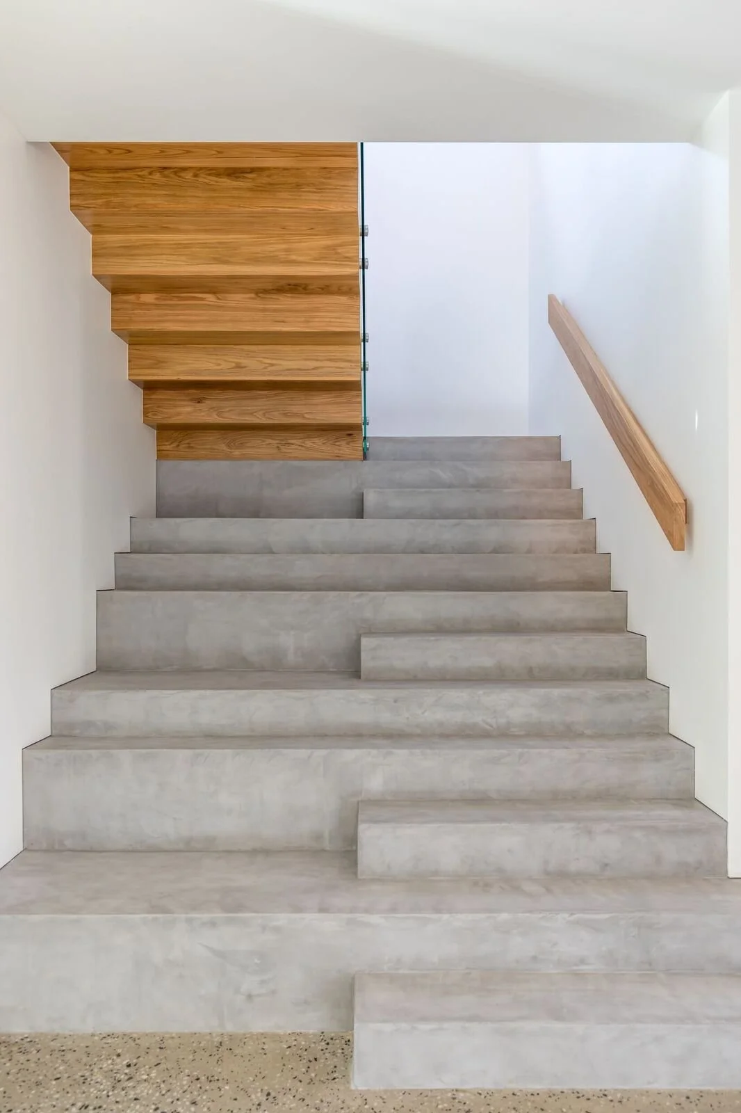 Modern staircase with microconcrete steps