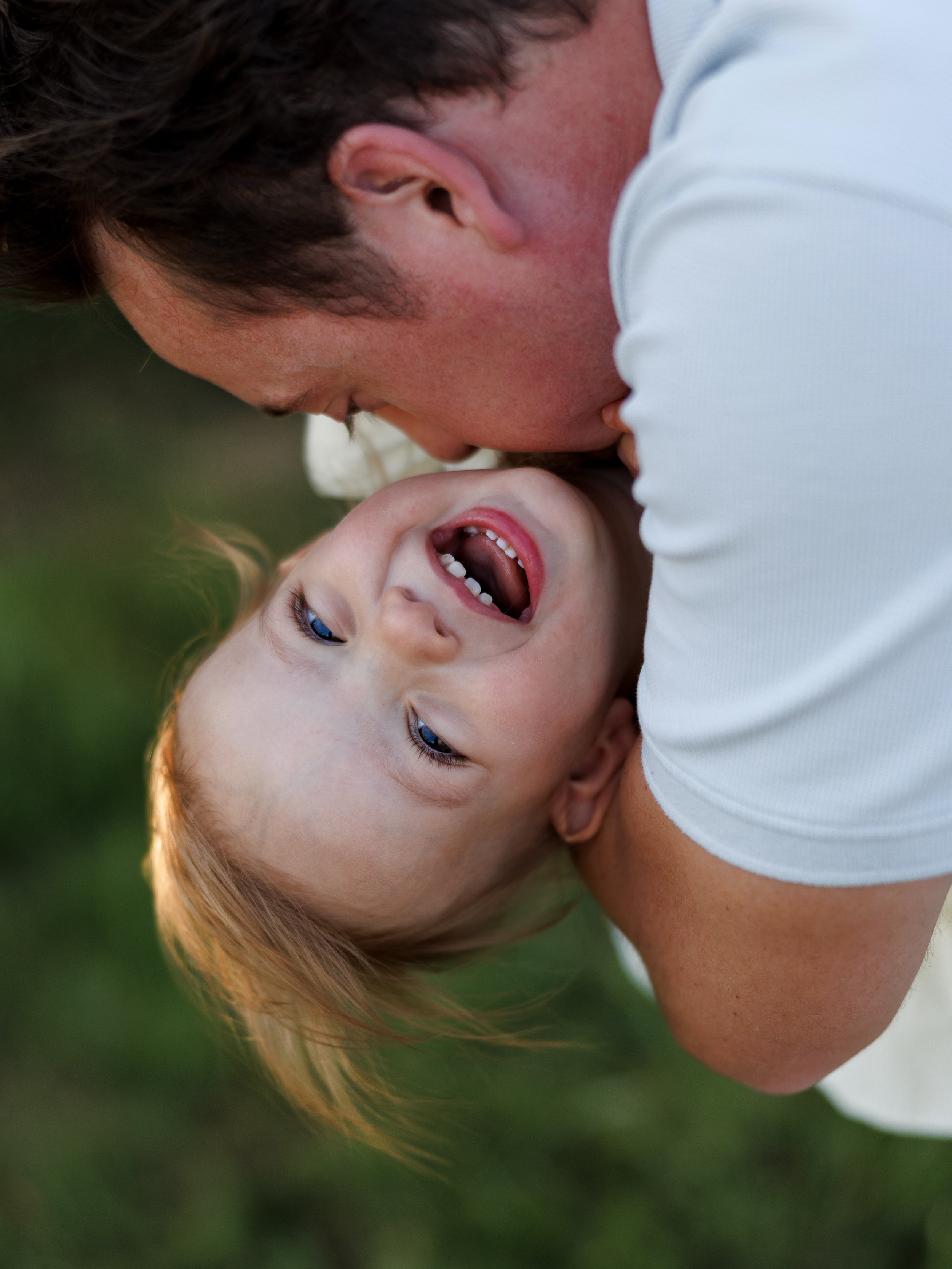 Friendly reminder: dad deserves to be IN the photos too. 📷 

So many families have hundreds of pictures of mom and the kids &mdash; and maybe only a few with dad. This Father&rsquo;s Day, fix that. Book a session, hand him the memories! 🥹🫶 

This 