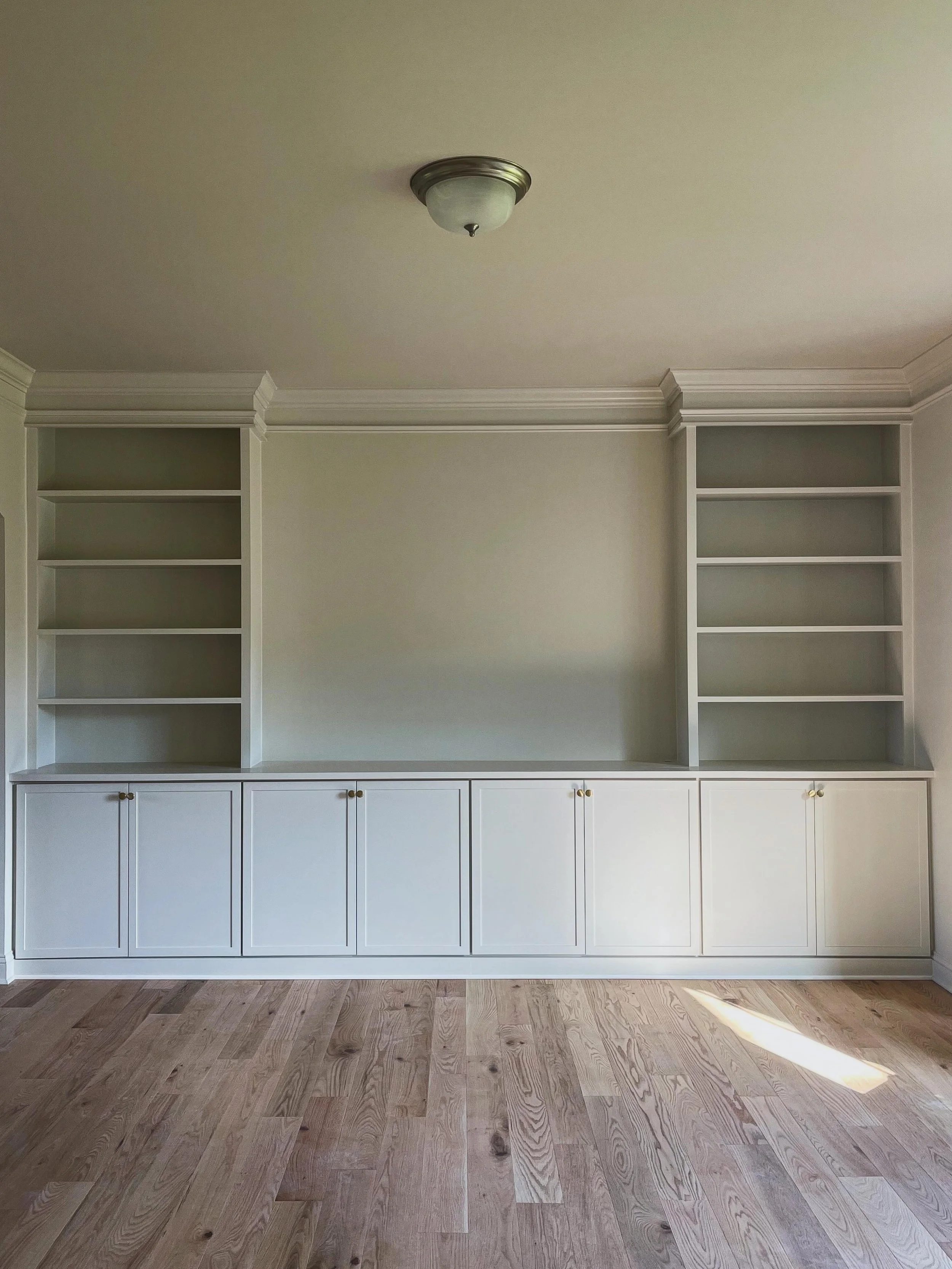 Kept this one simple with clean lines, micro shaker doors, and everything color matched to the walls so the whole space feels smooth and built in. Sometimes less really does more!
.
.
.
.
.
.
.
.
. 
.
.
#customcabinetry #builtin #woodworking #microsh