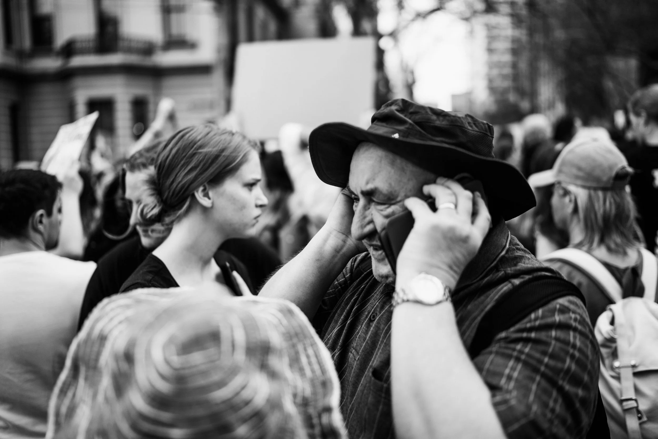 Le syndrome du dialogue haut-parleur