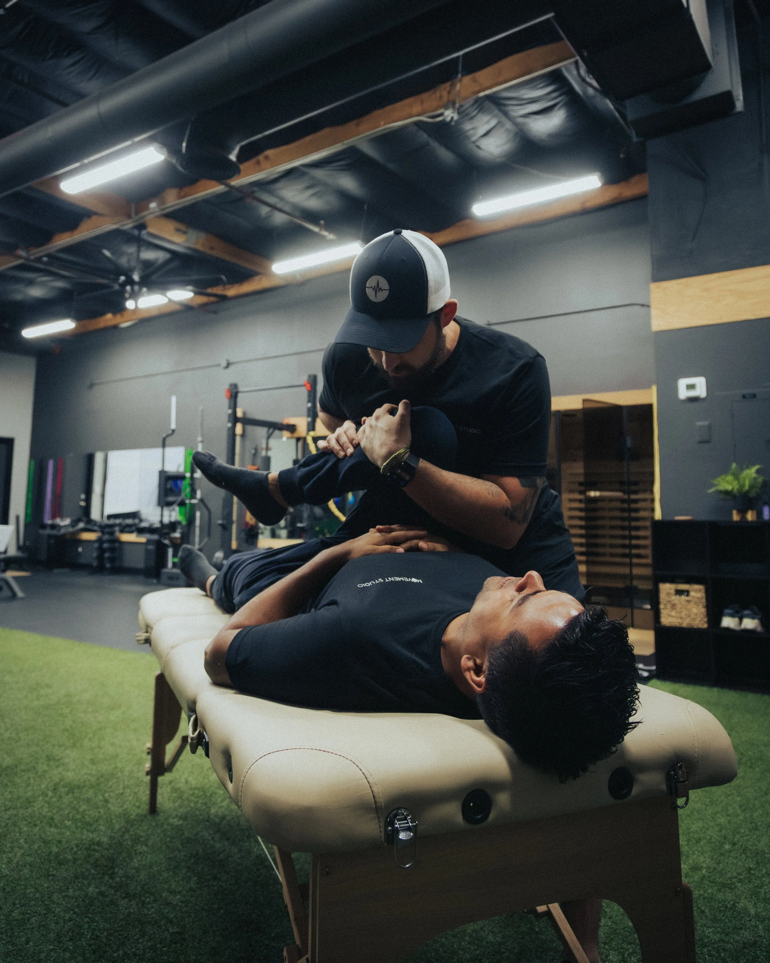 25 minute Percussion Therapy or Assisted Stretching