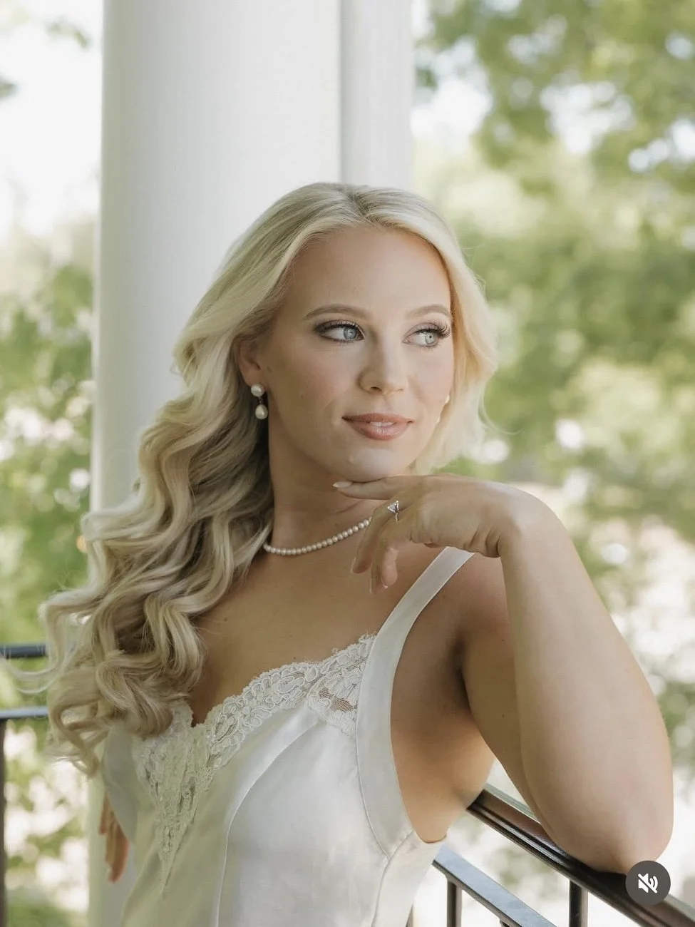 bride-blonde-clip-in-extensions.jpg
