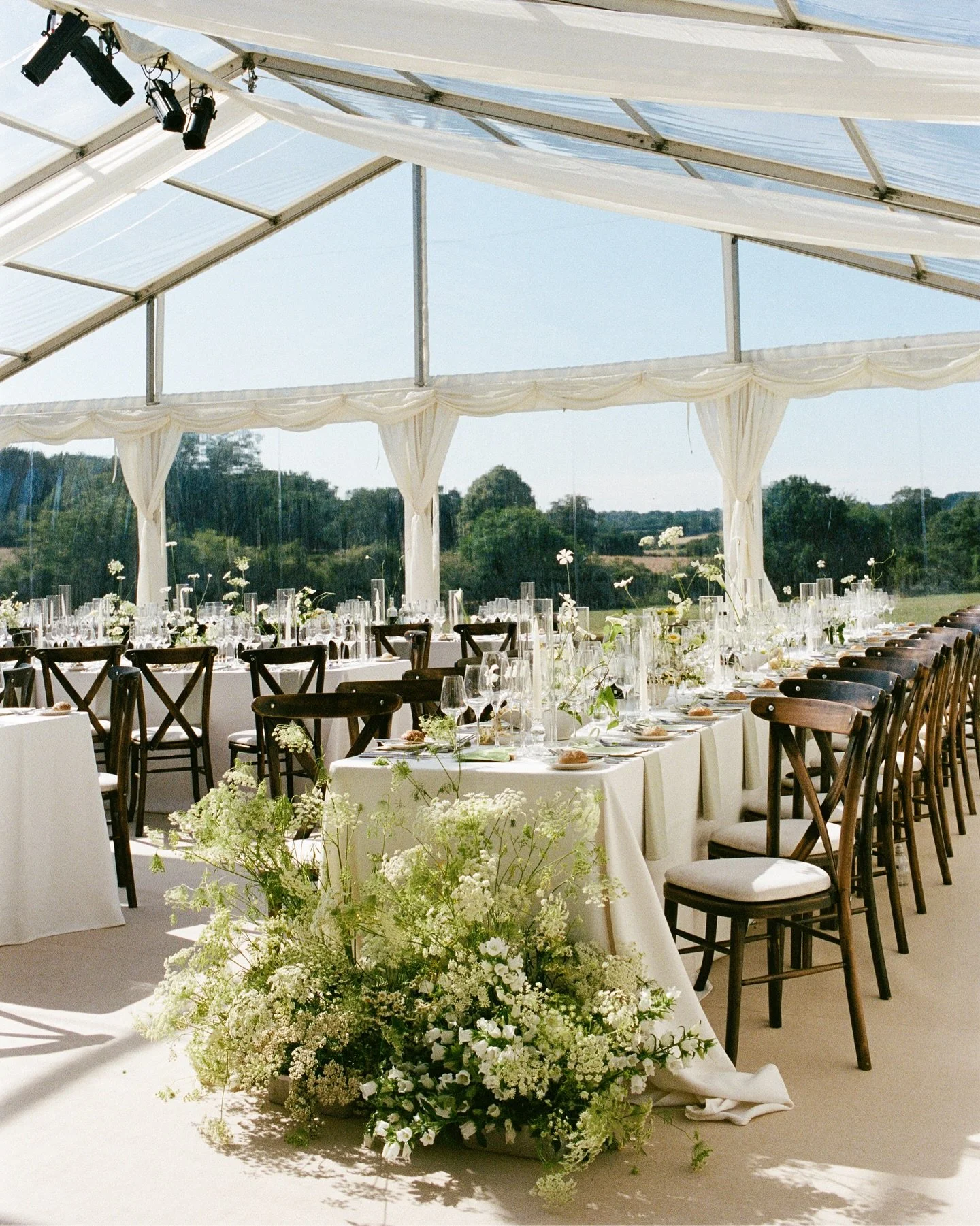 Caught on film 📸 

Isabelle &amp; Tom, Oxfordshire, 2025
.
.
.
Photographer @charlottegriffithsphotographer 
Flowers @rootedinrosemary 
Caterer @oxfordfinedining 
Marquee @marqueesandpavilions