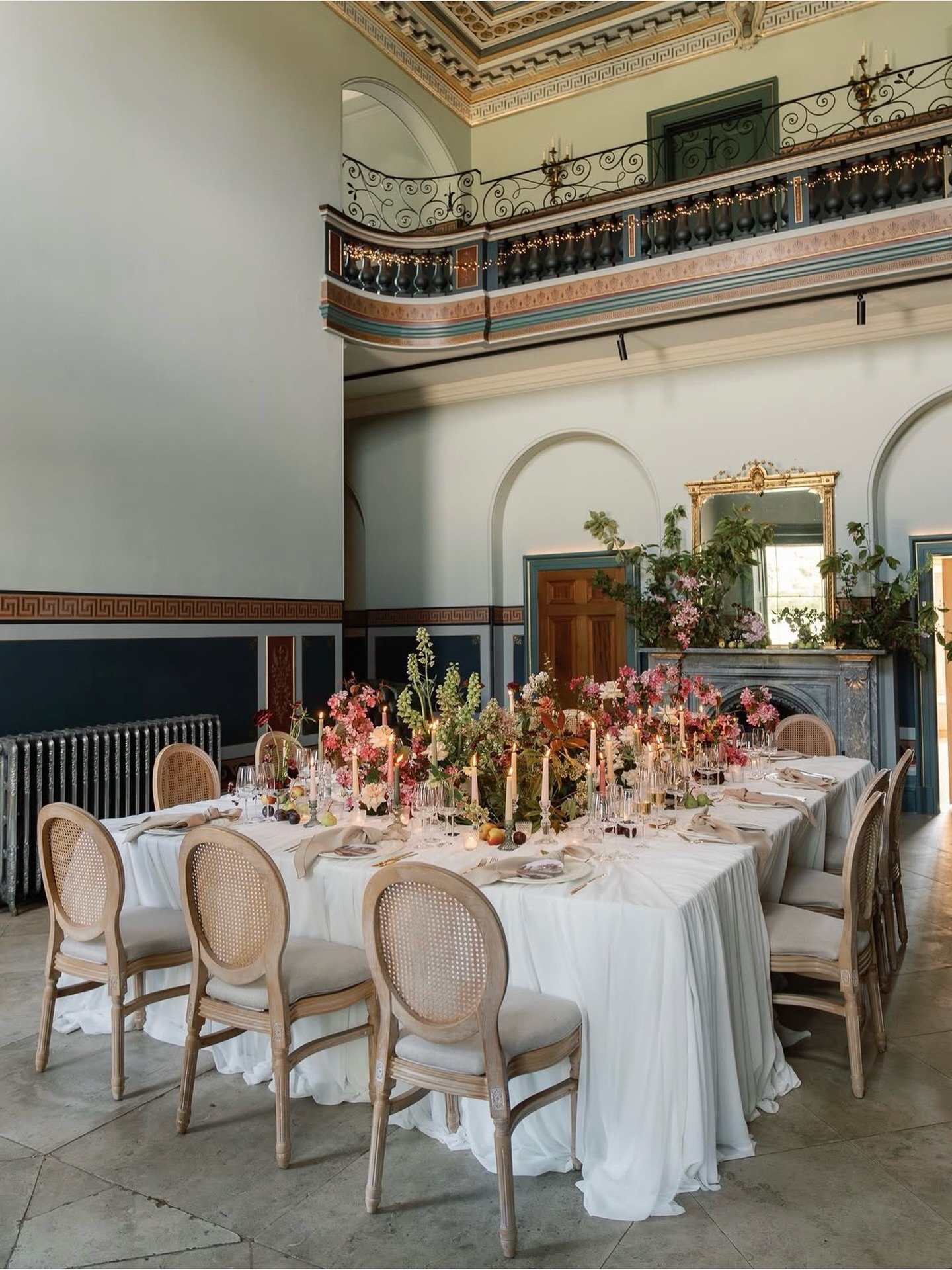 Where it all comes together ✨ 

A sunken table designed to feel soft, layered and gently tumbling - full without feeling overdone, with a sense of movement that draws people in and softens the space around it. 

Inspired by seasonal trends, approache