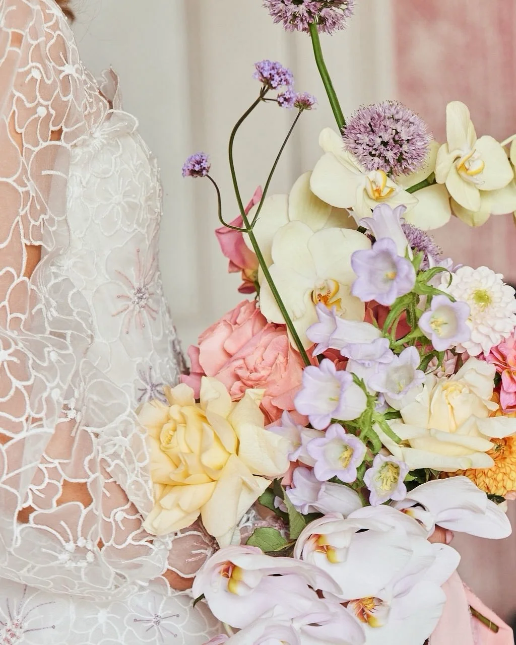 A palette that feels equal parts soft, modern and slightly playful ✨
.
.
.
Venue: @wildernessreserve
Planning &amp; Design: @wholelottalove_weddings
Photographer: @sophietraynorphoto
Videographer: @hushabyefilms
Celebrant: @cazthecelebrant
Florist: @