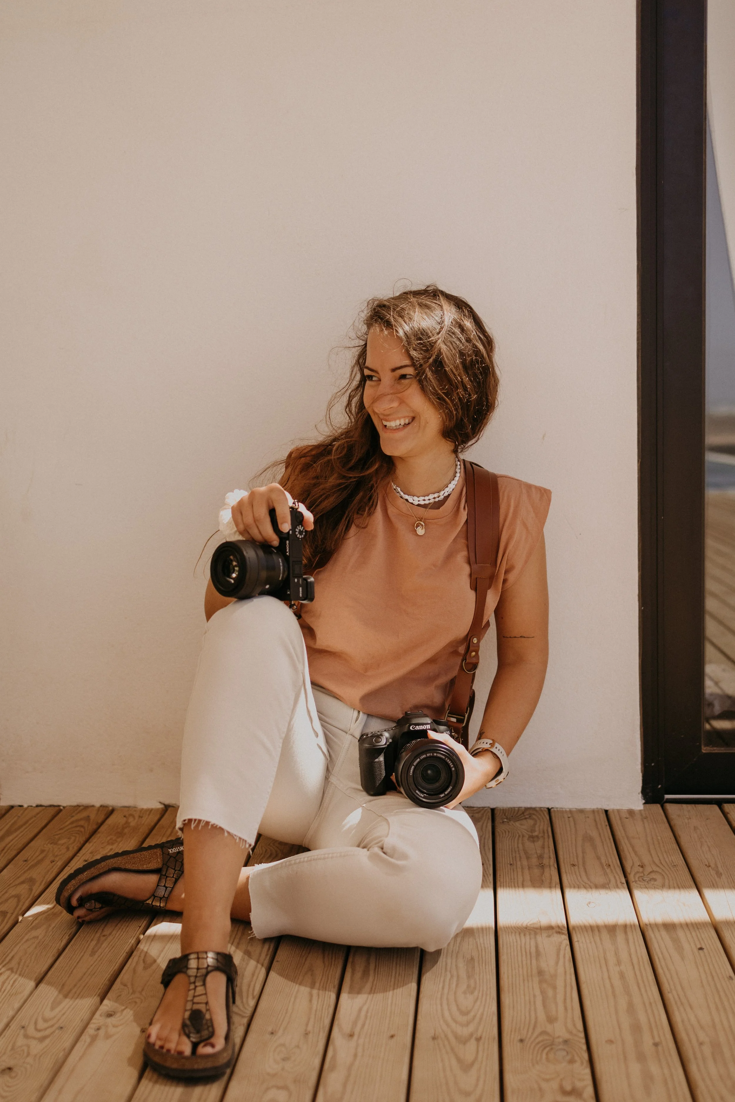 Portrait der Fotografin aus Deutschland, spezialisiert auf Hochzeitsreportagen in Deutschland und Europa.