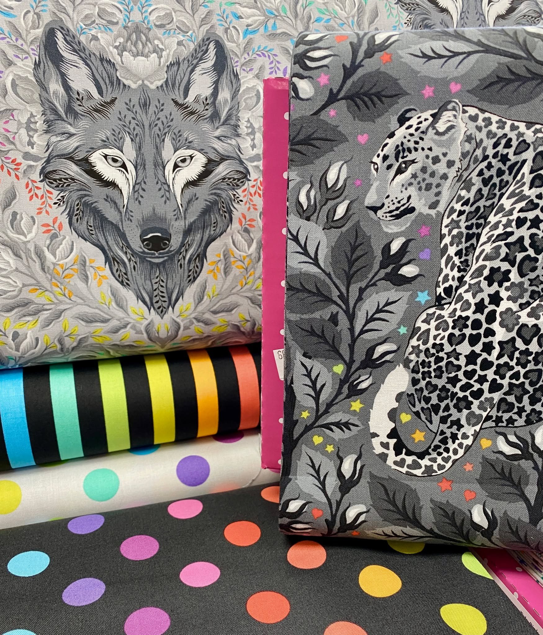 We have Tula Pink's Grayworks on the shelves! 
It is stunning. 🩷🩶🖤🤍