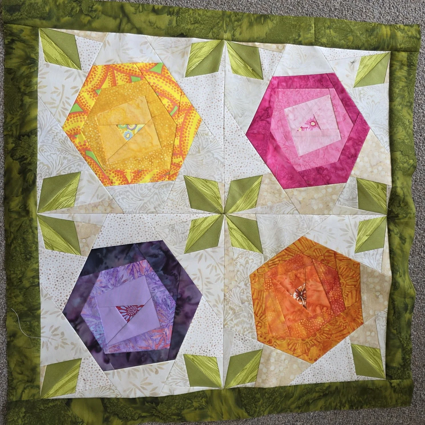 Paper Roses - Quilt Block Foundation Piecing