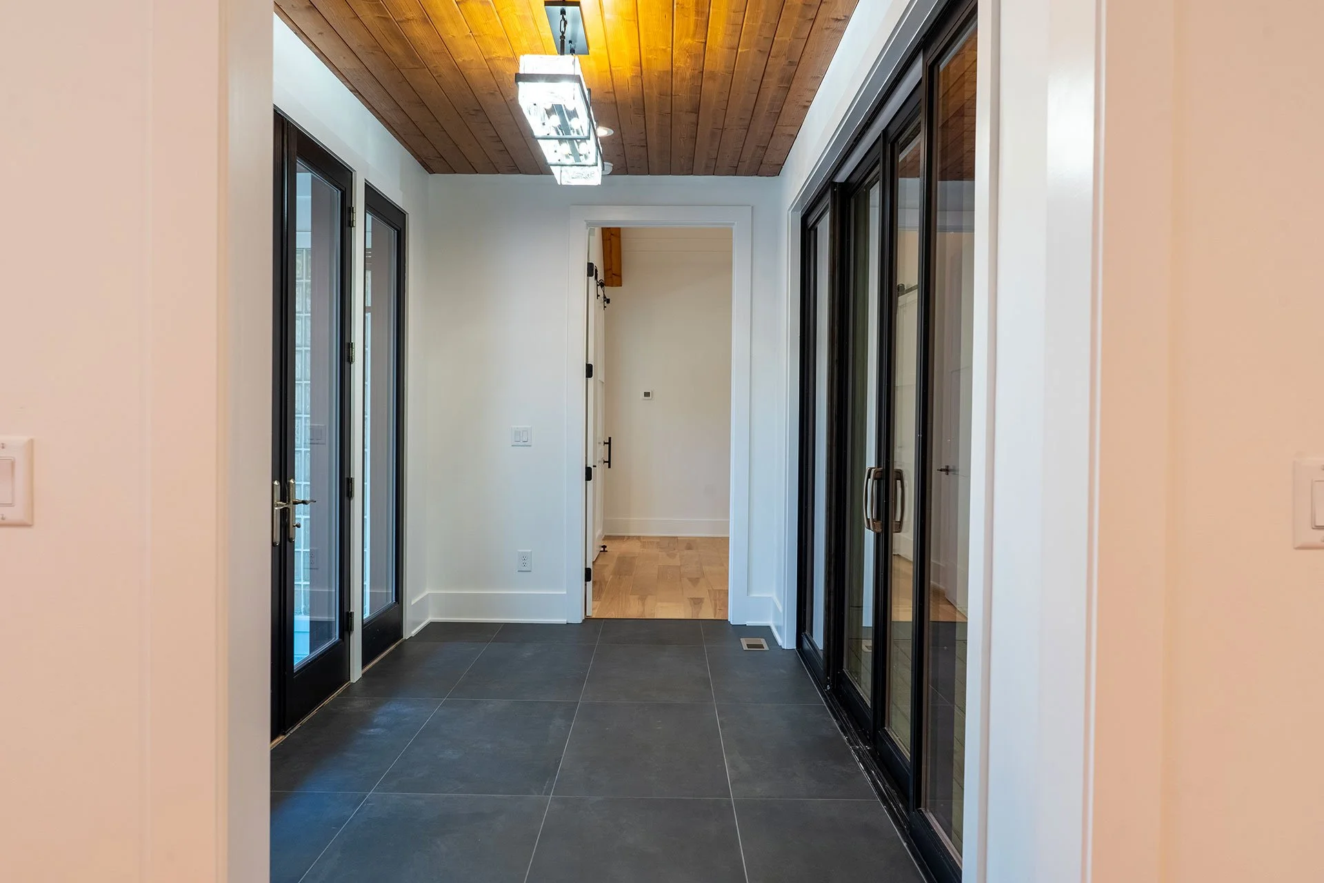 Everstone Custom Home - Jasper Highlands