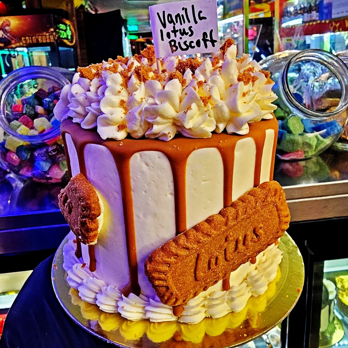 Sugar high, literally 🍰💨
-
Un vrai trip sucré 🍰💨
#oka #stoner #beach #goldenstaroka #bar #fyp #patate #frite #patatefrite #foryou #for #foryoupage #instagram #instagood #follow #instadaily #insta #reel #trending #reel
#vibes #cake #cake