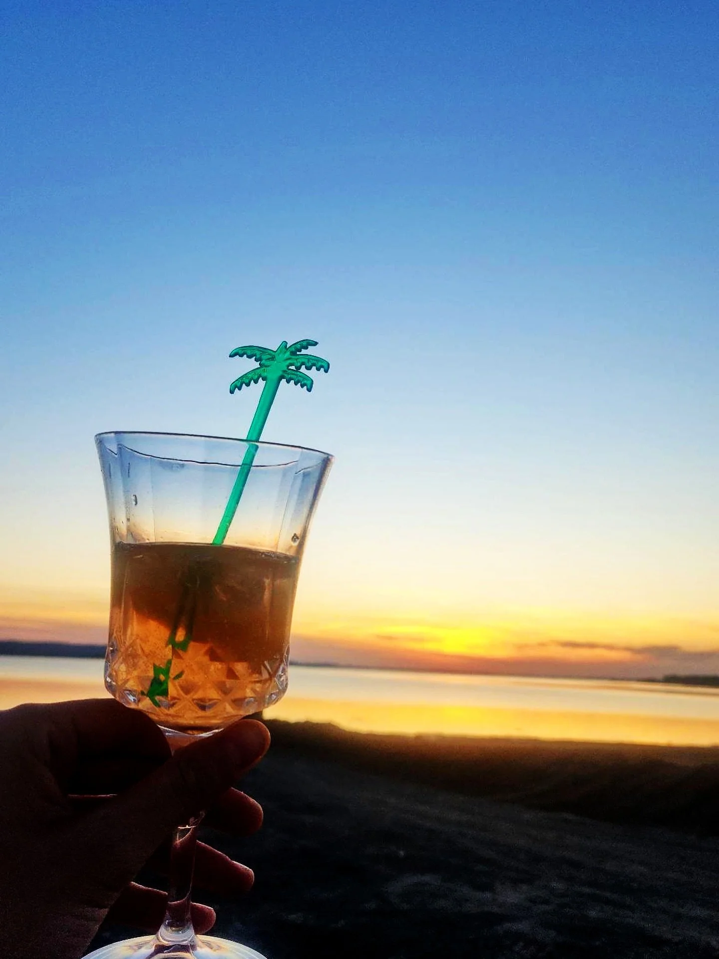 Golden hour hits different at Golden Star ✨🍹
-
L’heure dorée, c’est unique chez Golden Star ✨🍹
#oka #stoner #beach #goldenstaroka #bar #fyp #patate #frite #patatefrite #foryou #for #foryoupage #instagram #instagood #follow #in