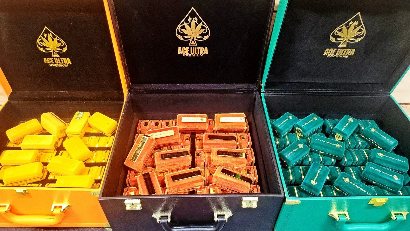 🔥 NOUVEL ARRIVAGE 🔥
ACE ULTRA Premium viennent d&rsquo;arriver 😮&zwj;💨✨
Qualit&eacute; premium, grosses saveurs, vibes garanties 💎💨

📍 Disponible d&egrave;s maintenant chez Golden Star Oka
Passe en magasin avant que &ccedil;a parte 👀🔥

#oka 