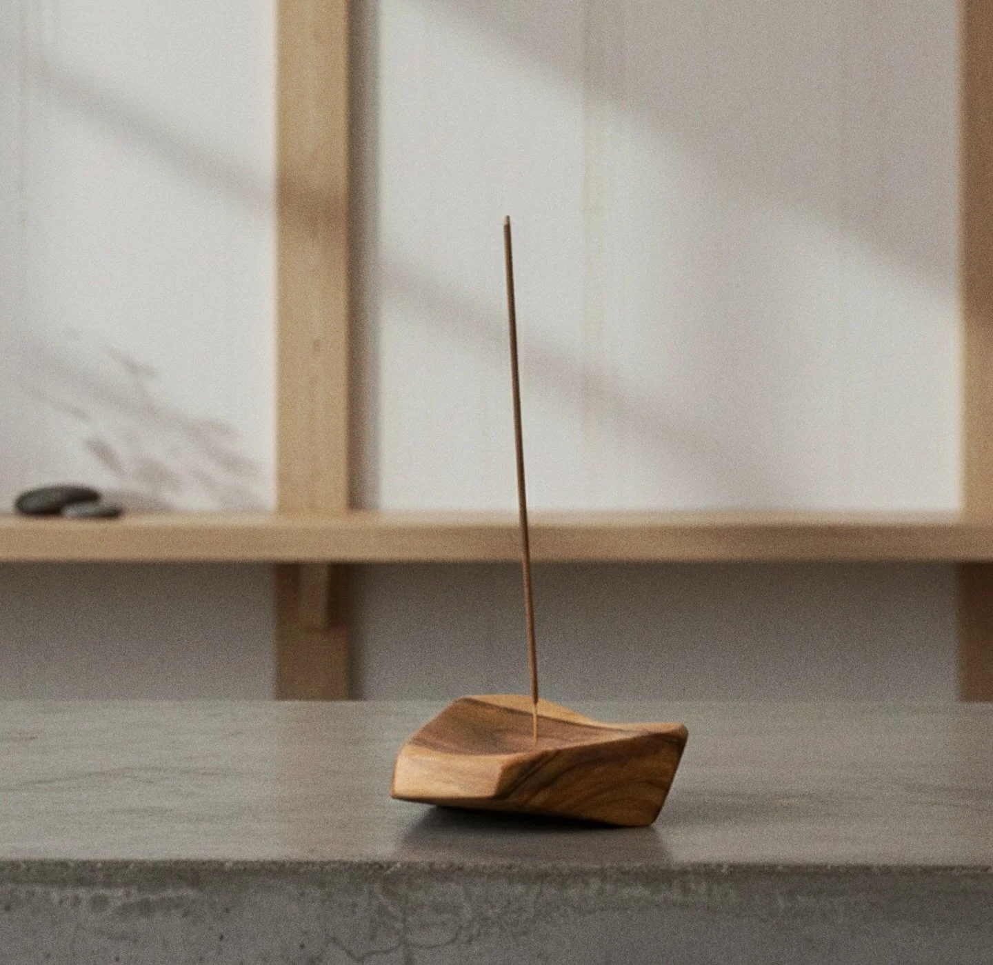 Portainciensos 001
Elaborados con madera recuperada de teca. 
Hechos artesanalmente en @taller_beneficio_seco