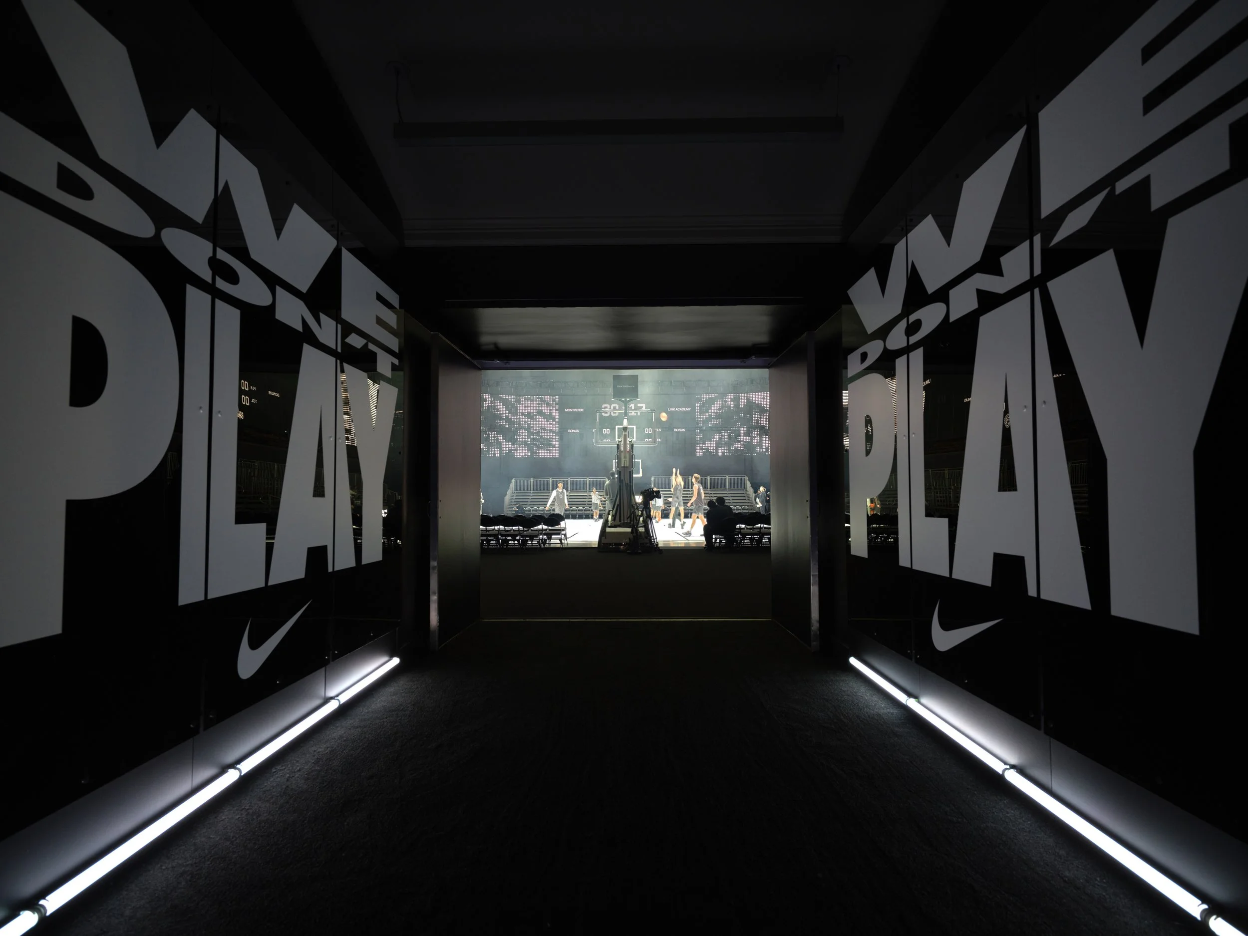KO_BR-Nike-Future-Arena-Oakland_7-Athlete-Tunnel_0422.jpeg