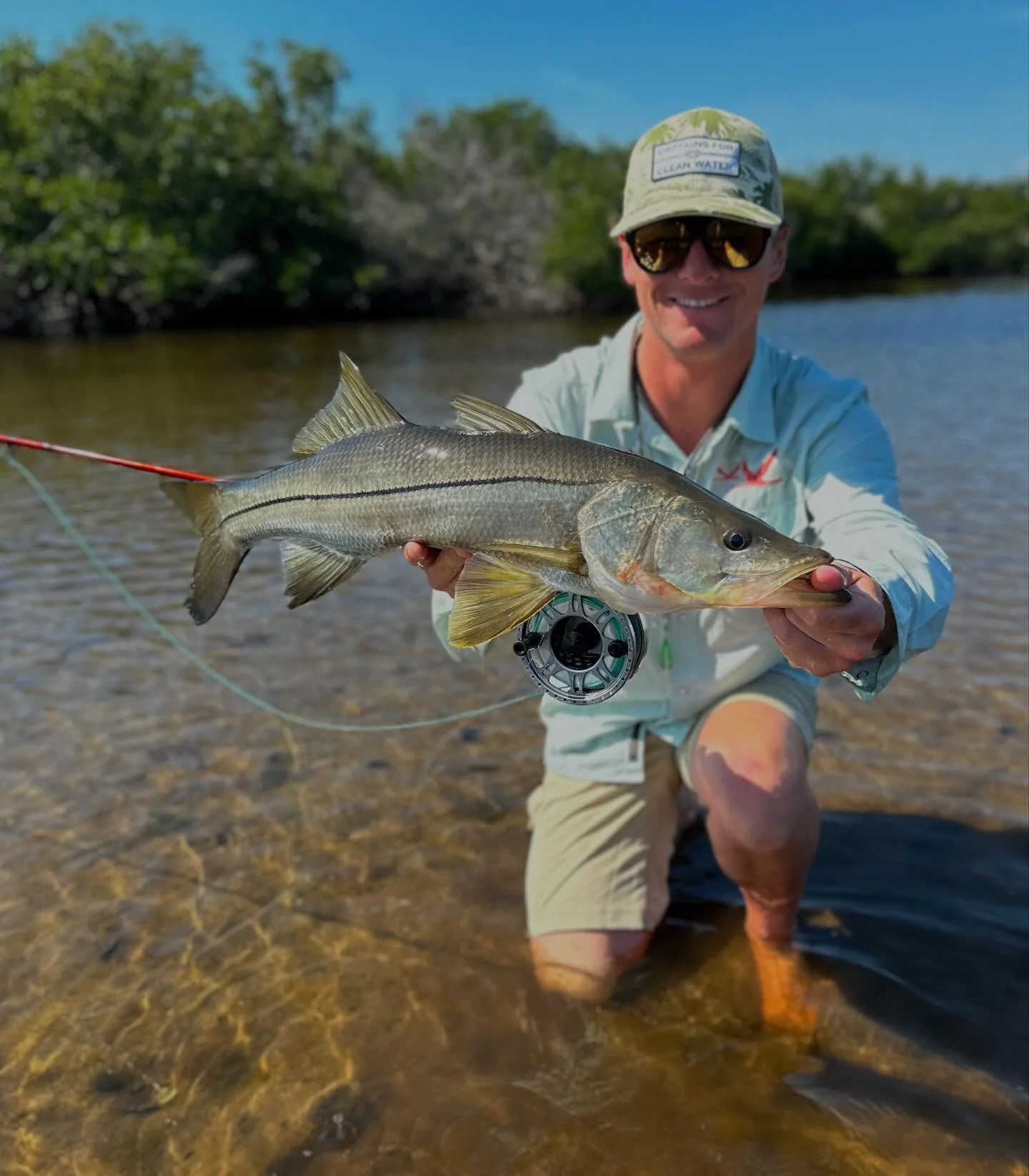 Found a snook in a nook on foot with @markbhatter. #daisychainangling