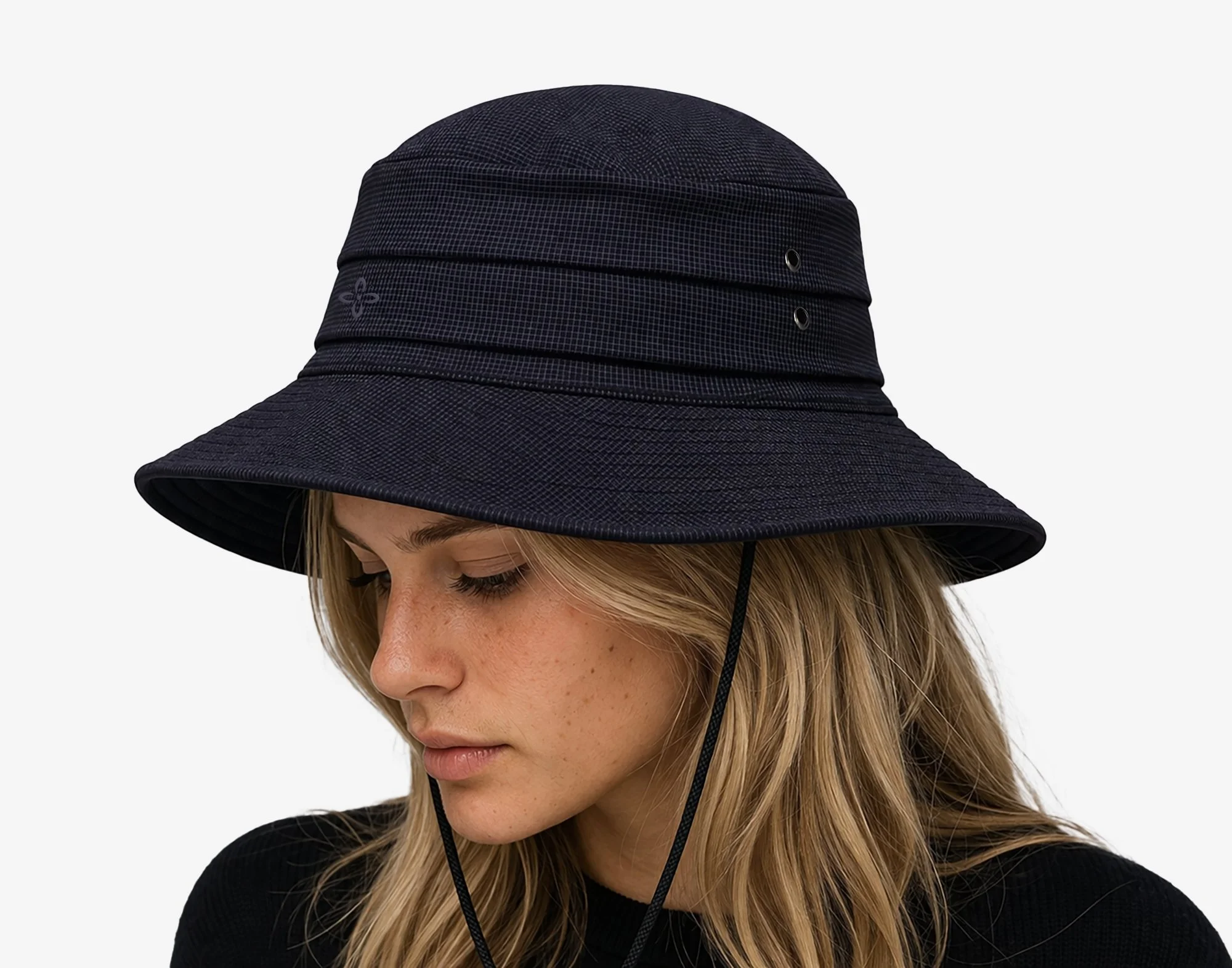 SunHat-left-female-model-AMISOLÈ.jpg