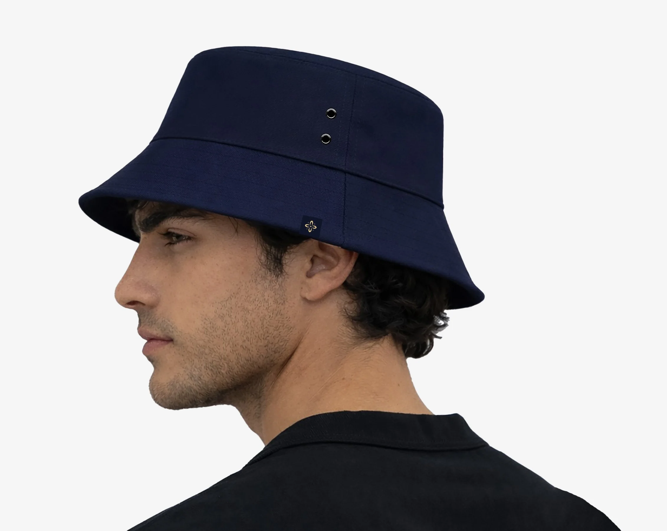 Bucket-Hat-left-male-model-AMISOLÈ.jpg