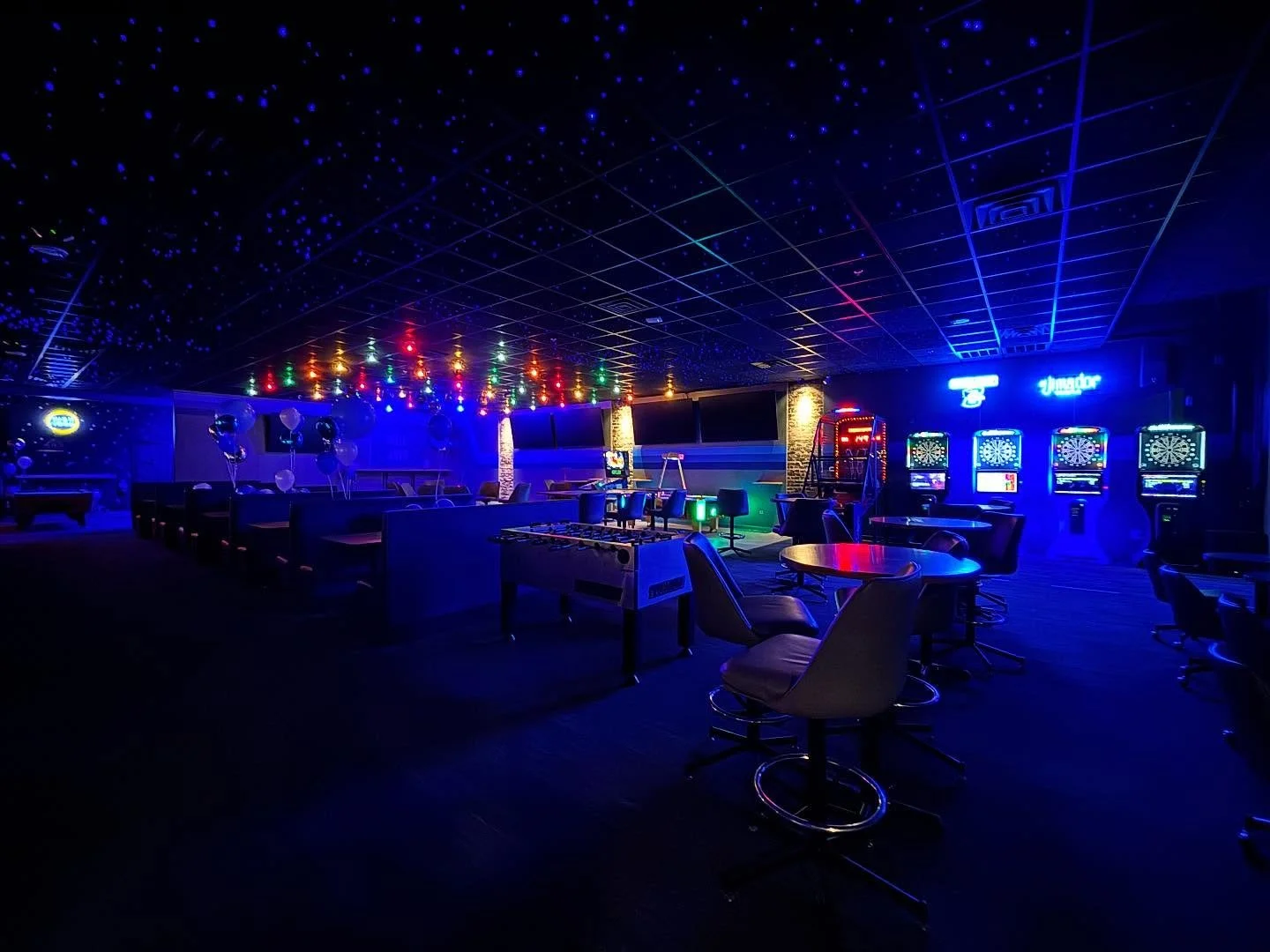 We had some fun last night with new &amp; old friends for a little soft opening! We&rsquo;ll be rocking the exclusive soft open vibes again tonight, but starting tomorrow @ 6pm you&rsquo;ll get to hang with us &amp; eat dino nuggets every damn day✌️?