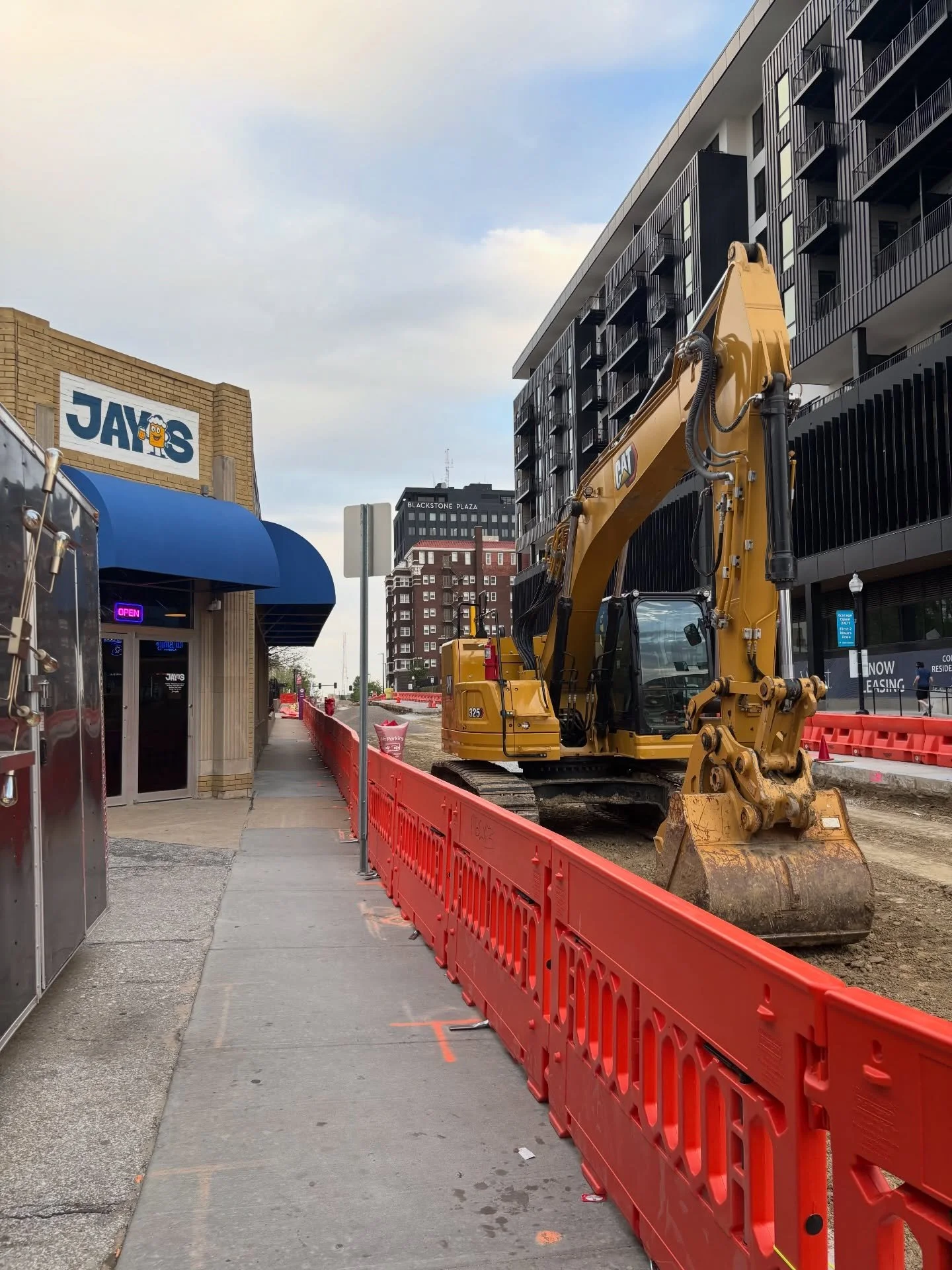 Did you guys know that we have one, and only one, super duper VIP parking space RIGHT outside of our front door?? How cool is that! Good news is you can still get to us, it just kind of looks like we&rsquo;re playing hide &amp; seek 👀 

ANYWAYS - it