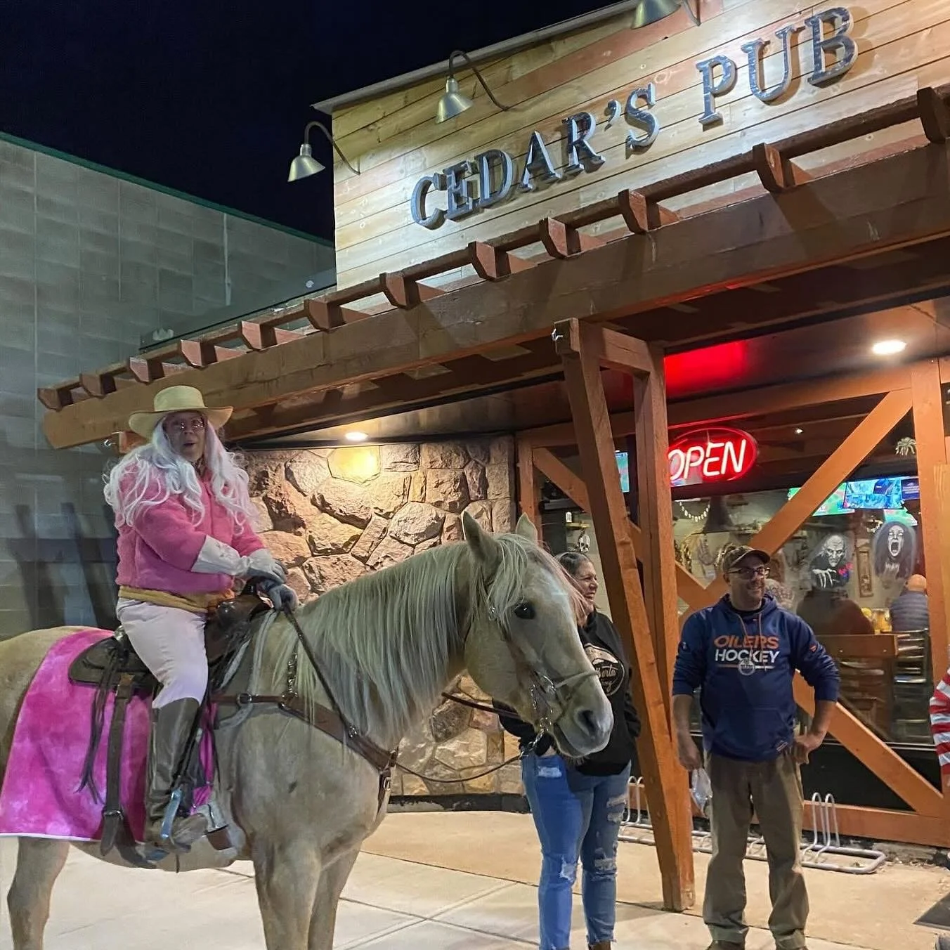 We got all kinds of friends coming to party with us at @cedarspub tonight after the Jays win